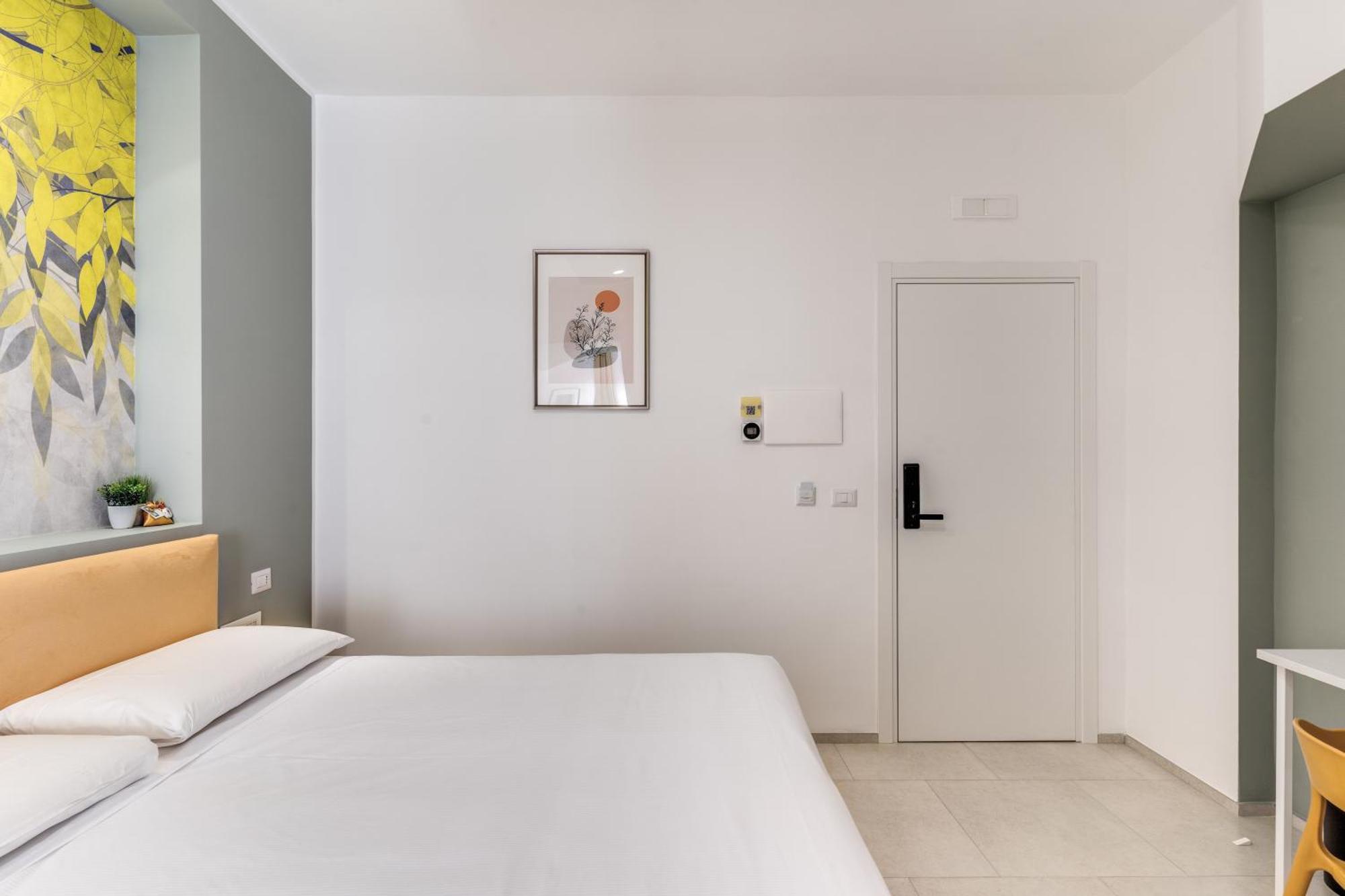 National Square Guest house *