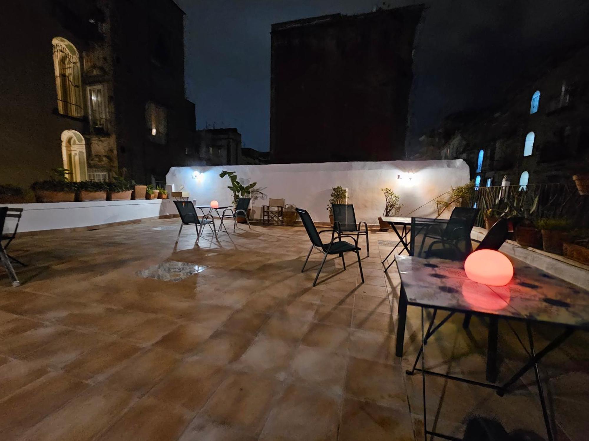 The Spanish Palace, Suites, Rooms, & Terraces Bed & Breakfast