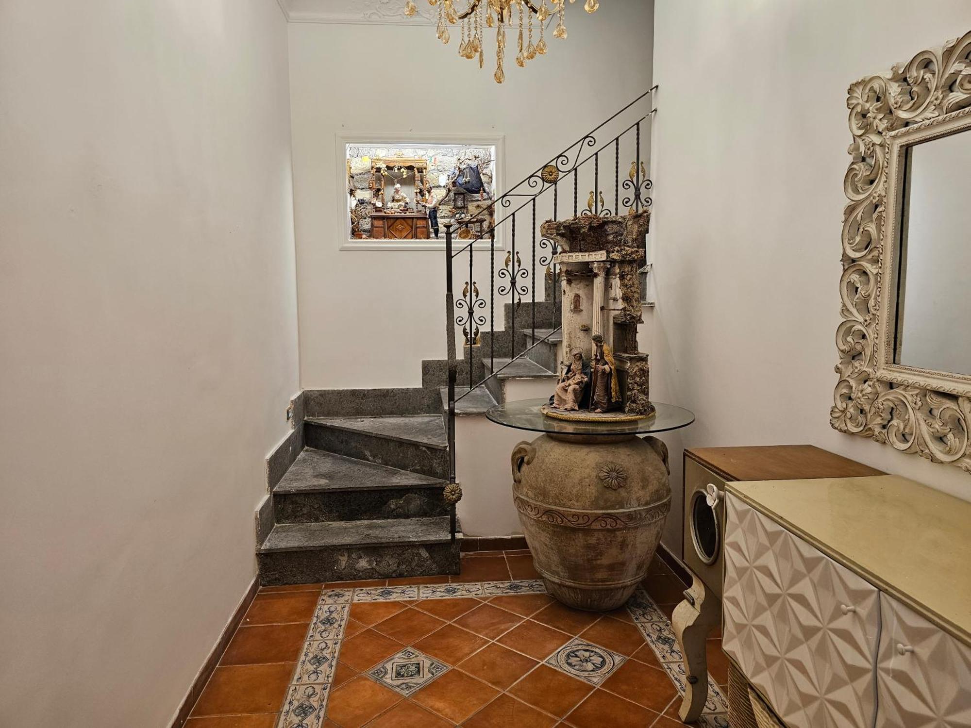The Spanish Palace, Suites, Rooms, & Terraces Bed & Breakfast