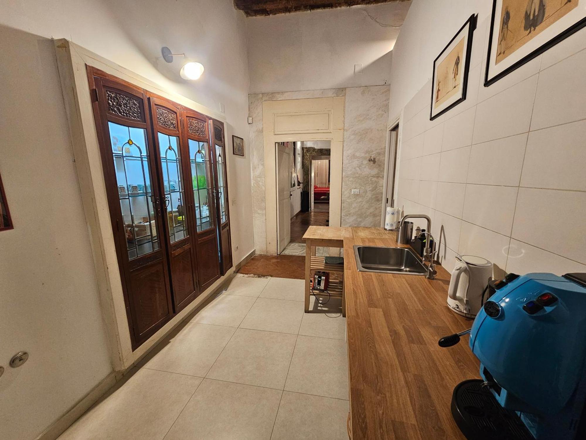 The Spanish Palace, Suites, Rooms, & Terraces Bed & Breakfast