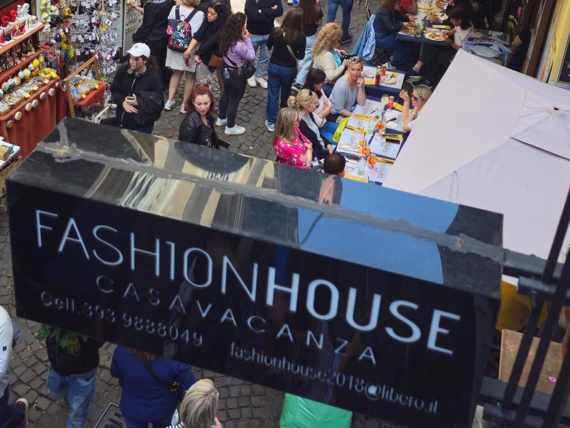 Fashion House Spaccanapoli Naples
