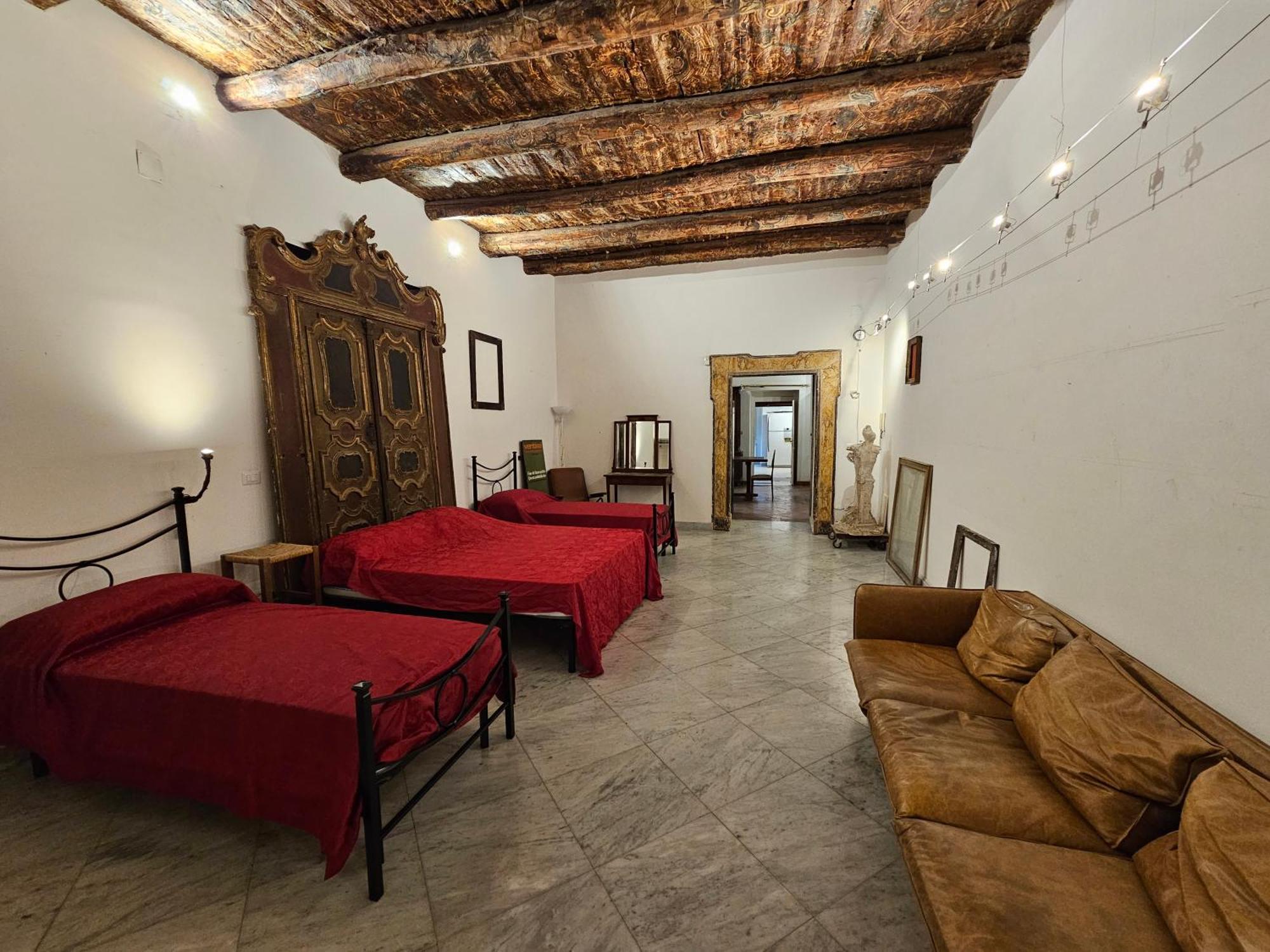 The Spanish Palace, Suites, Rooms, & Terraces Bed & Breakfast 3*