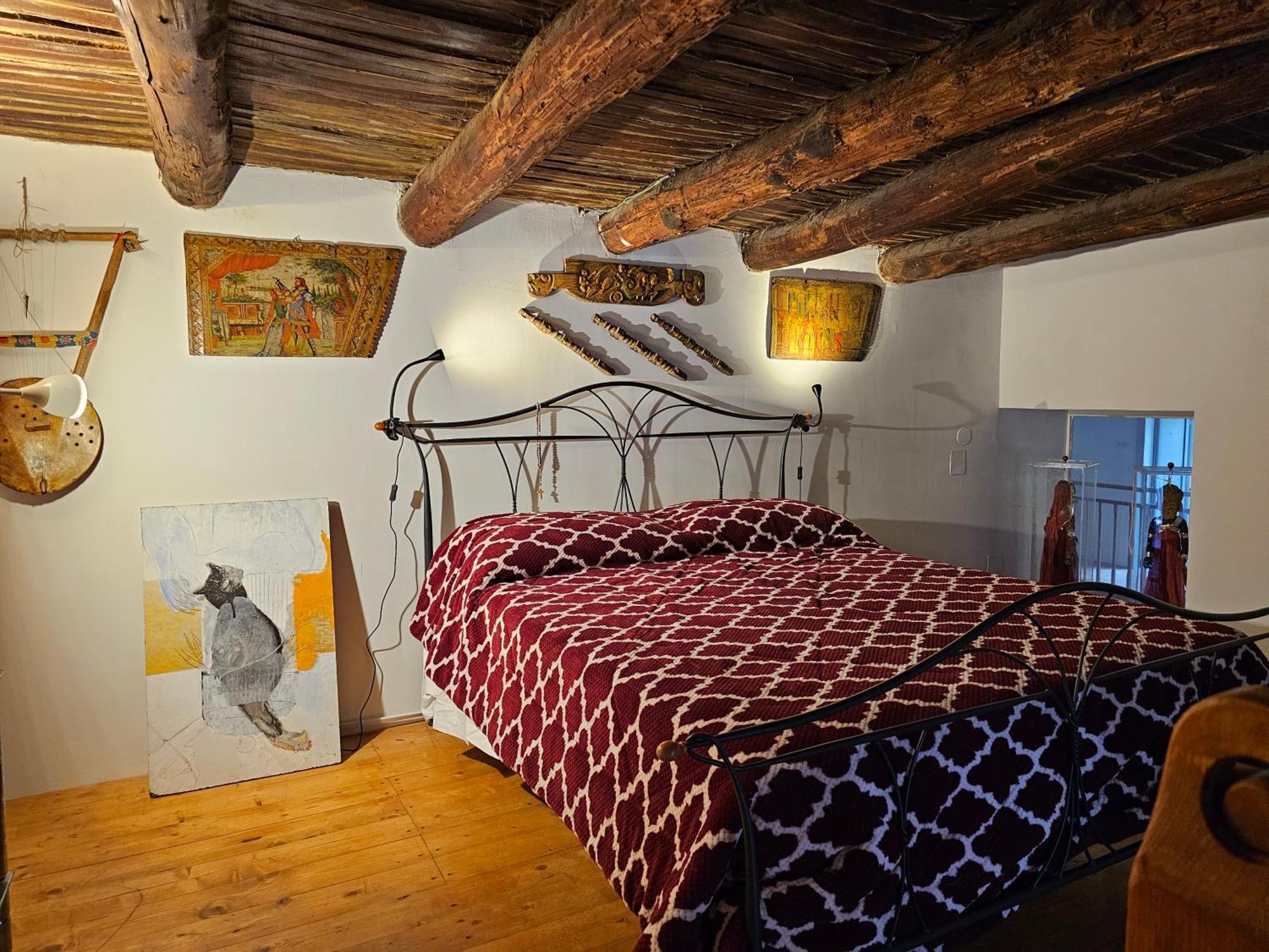 The Spanish Palace, Suites, Rooms, & Terraces Bed & Breakfast