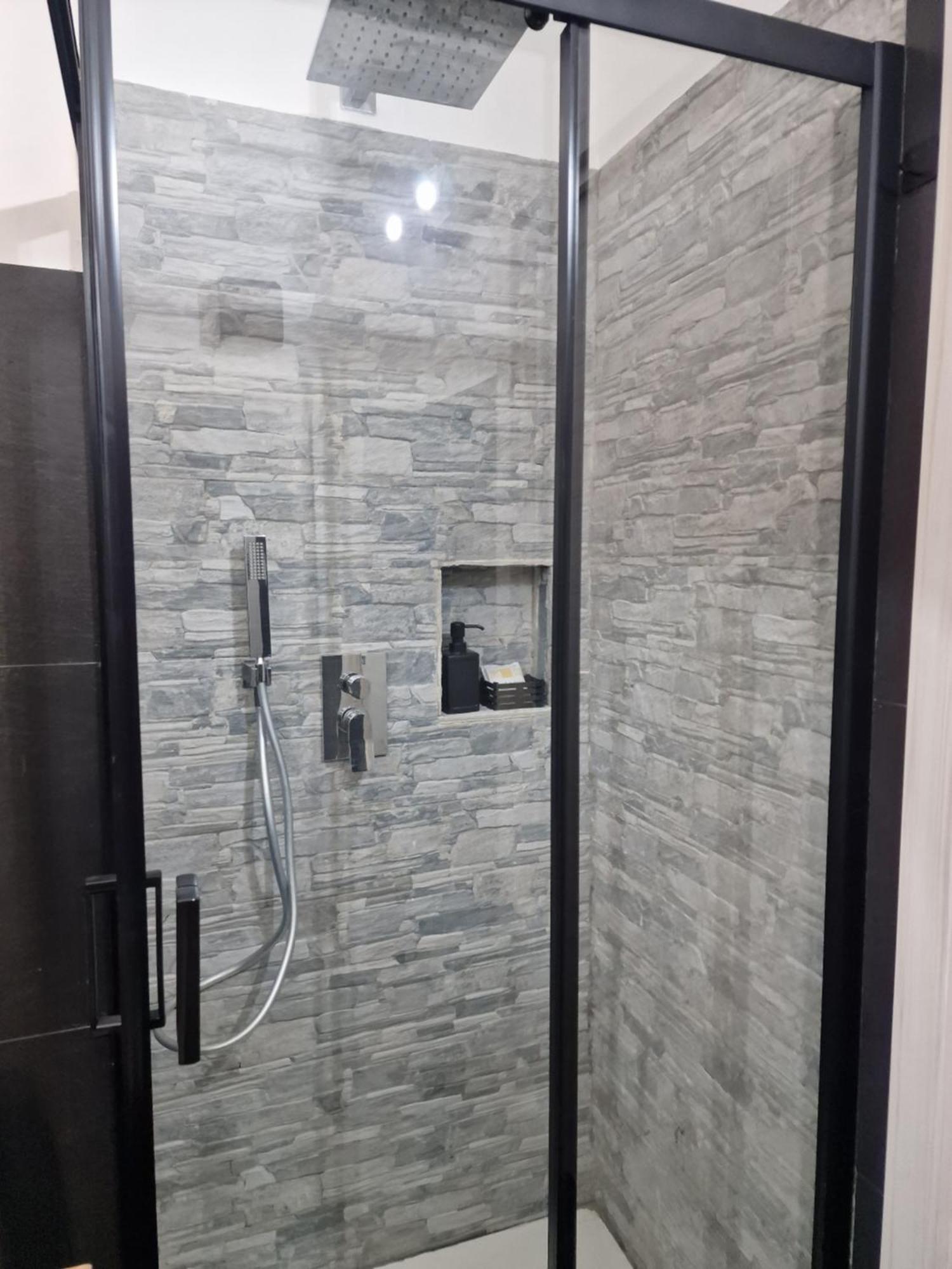 Tribunali Flat *