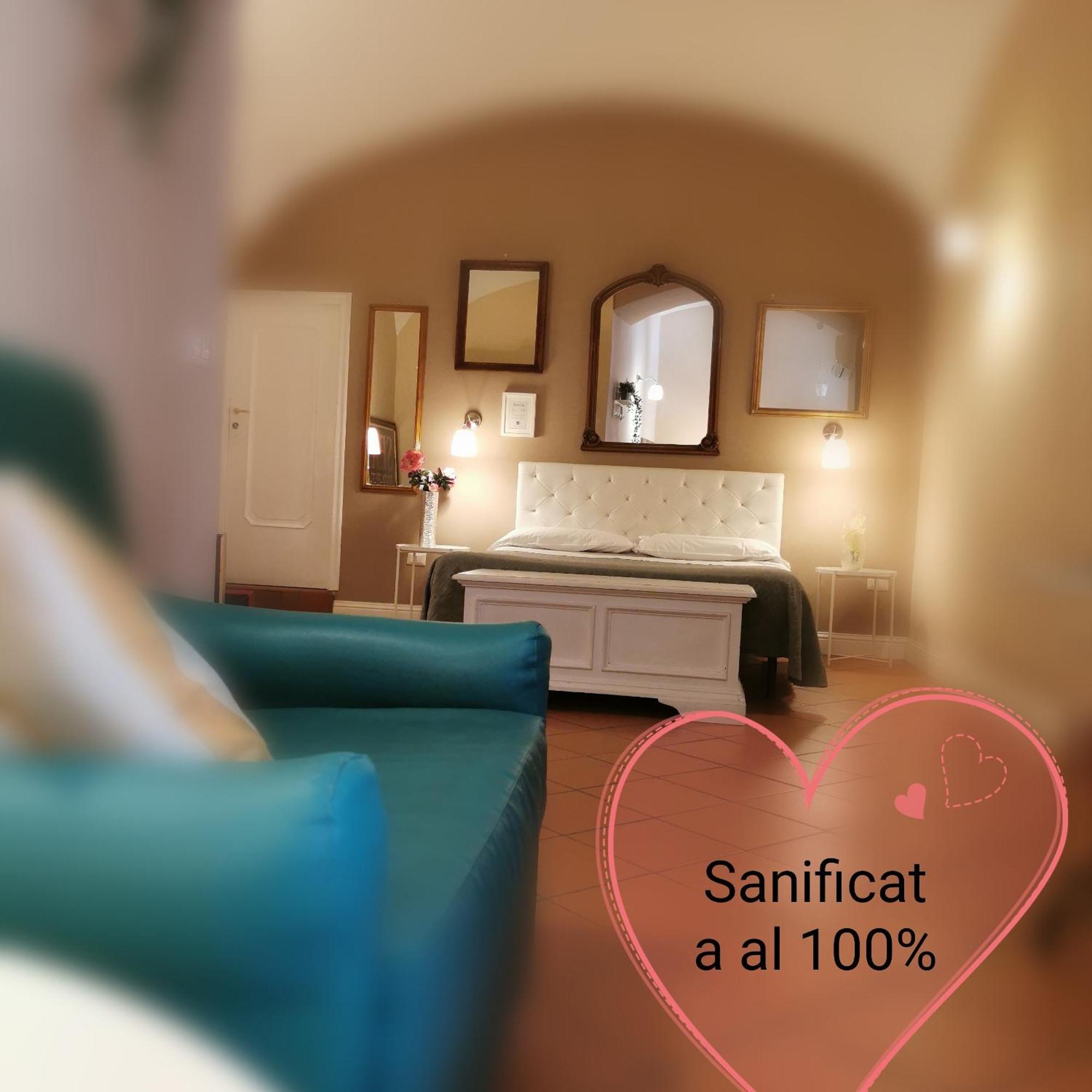 Bed & Breakfast Bed Morelli 49 , Chiaia 2*