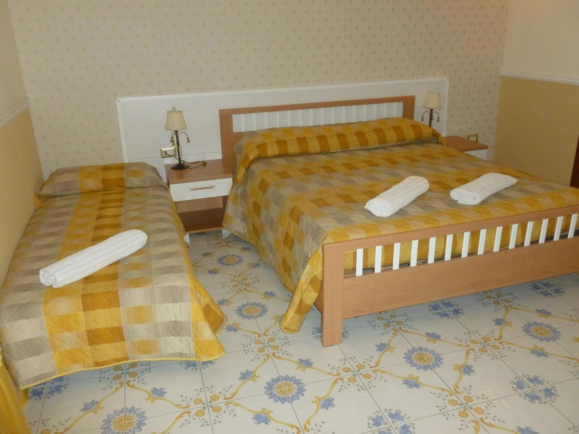 Olimpo Degli Dei Bed & Breakfast Naples