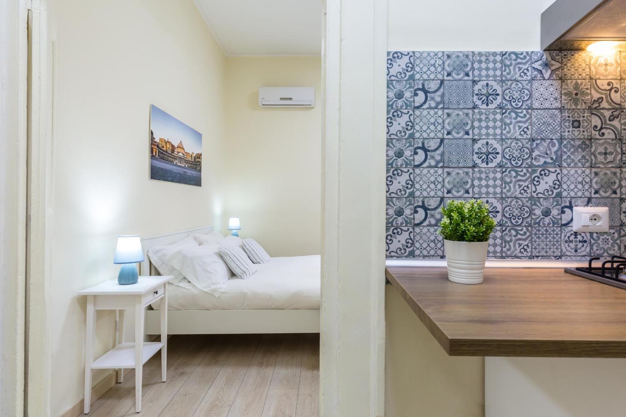 Apartment A Pochi Passi Da Piazza Del Gesu By Wonderful Italy