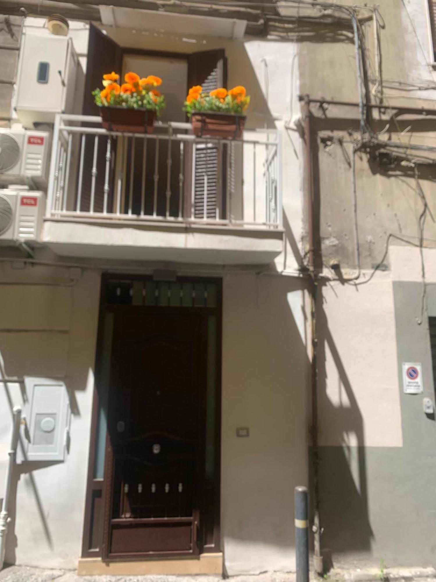 Apartment Viky House Chiaja 1 *
