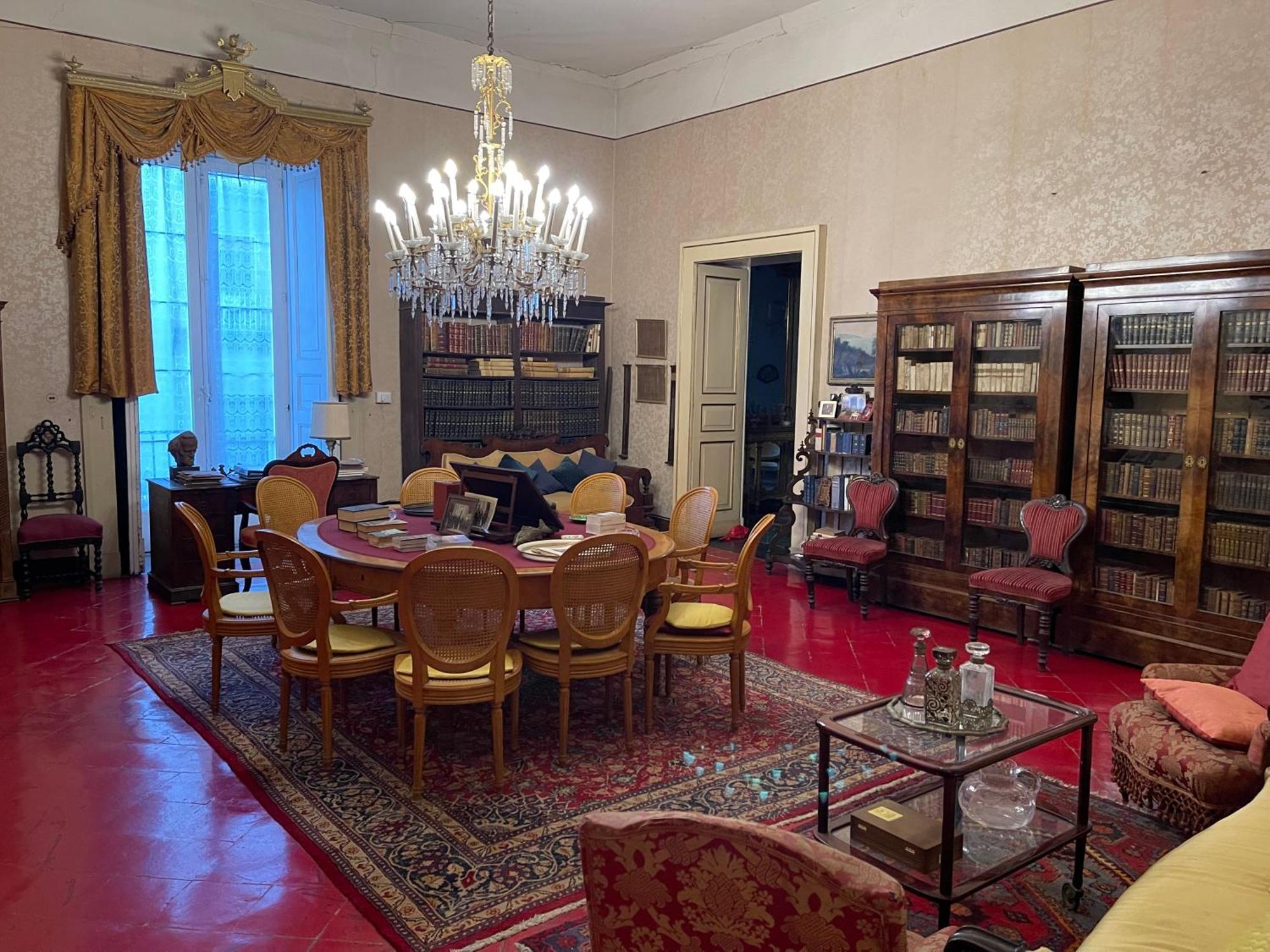 Apartment The Saint's Library Loft In Historical Palace Naples