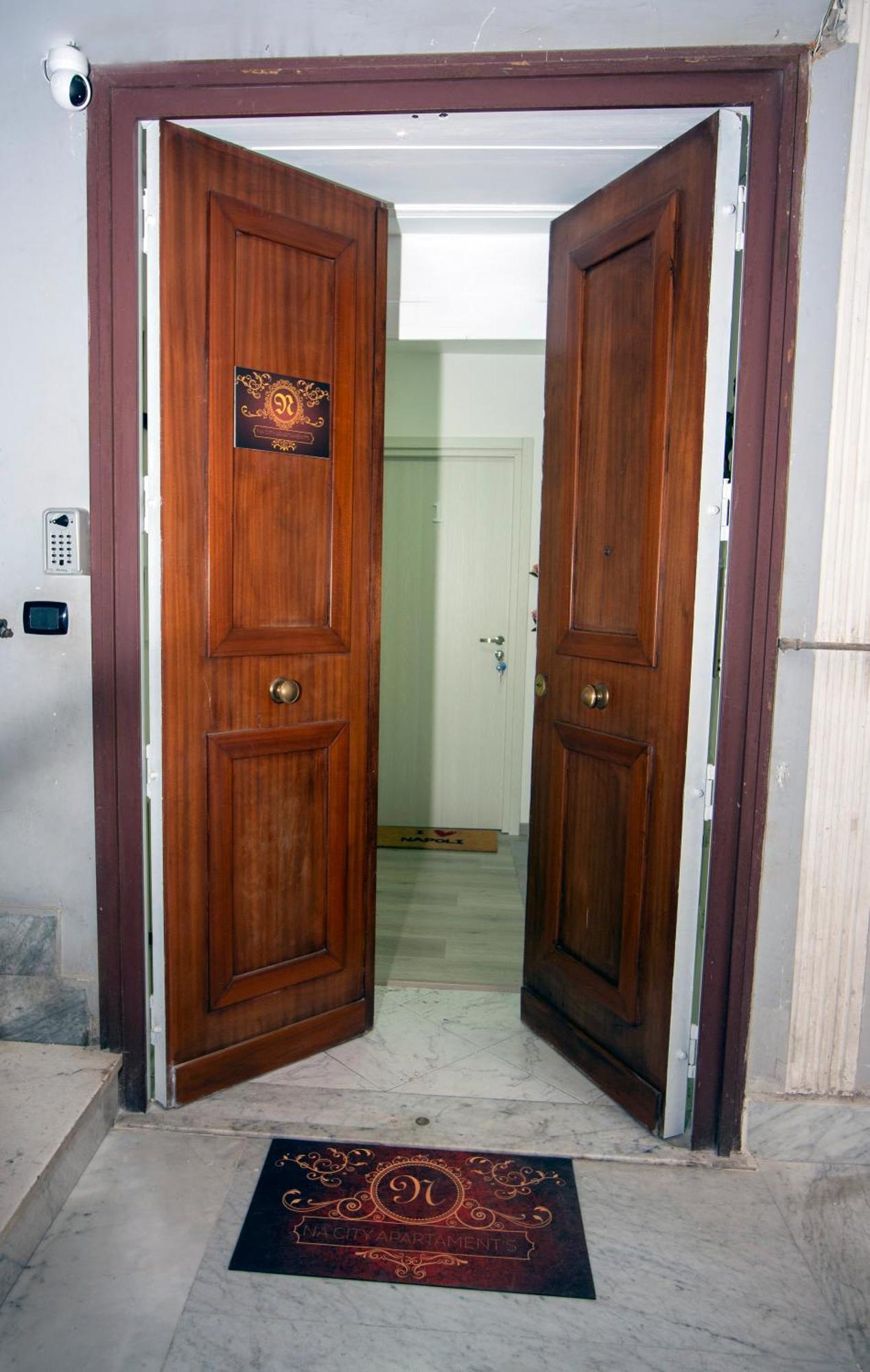 Na Apartment *