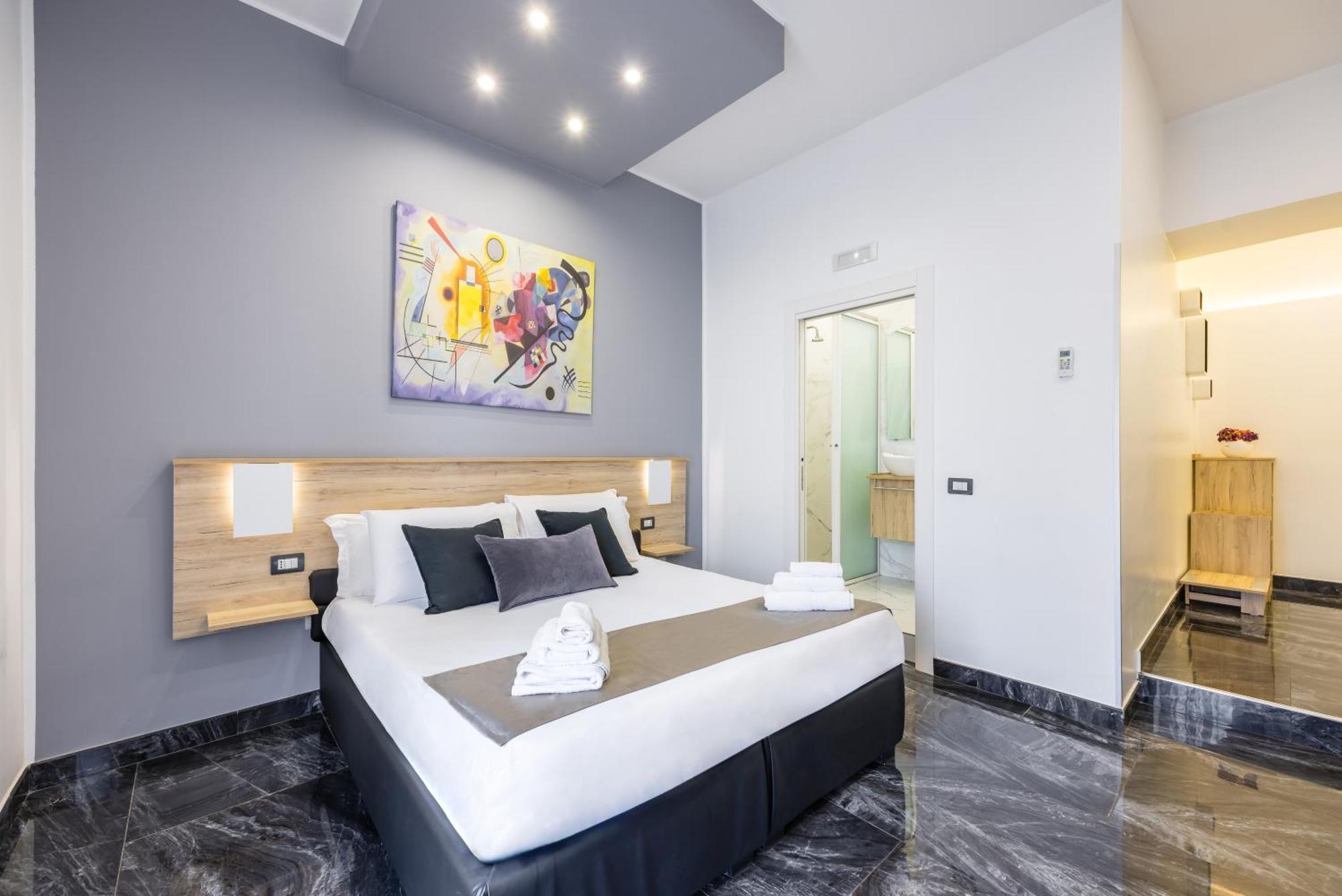 Palace Napoli 3* Naples