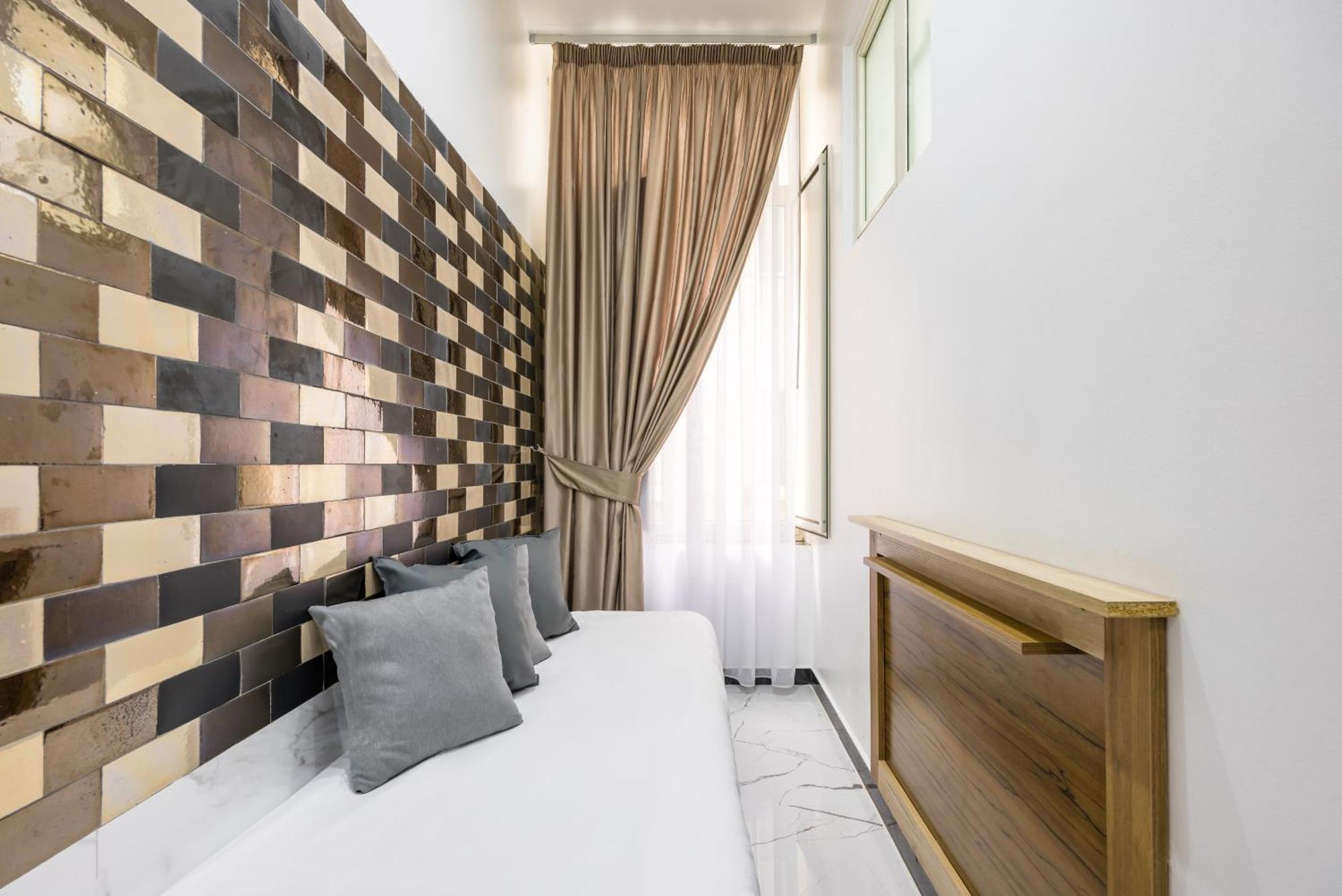Palace Napoli Hotel 3*