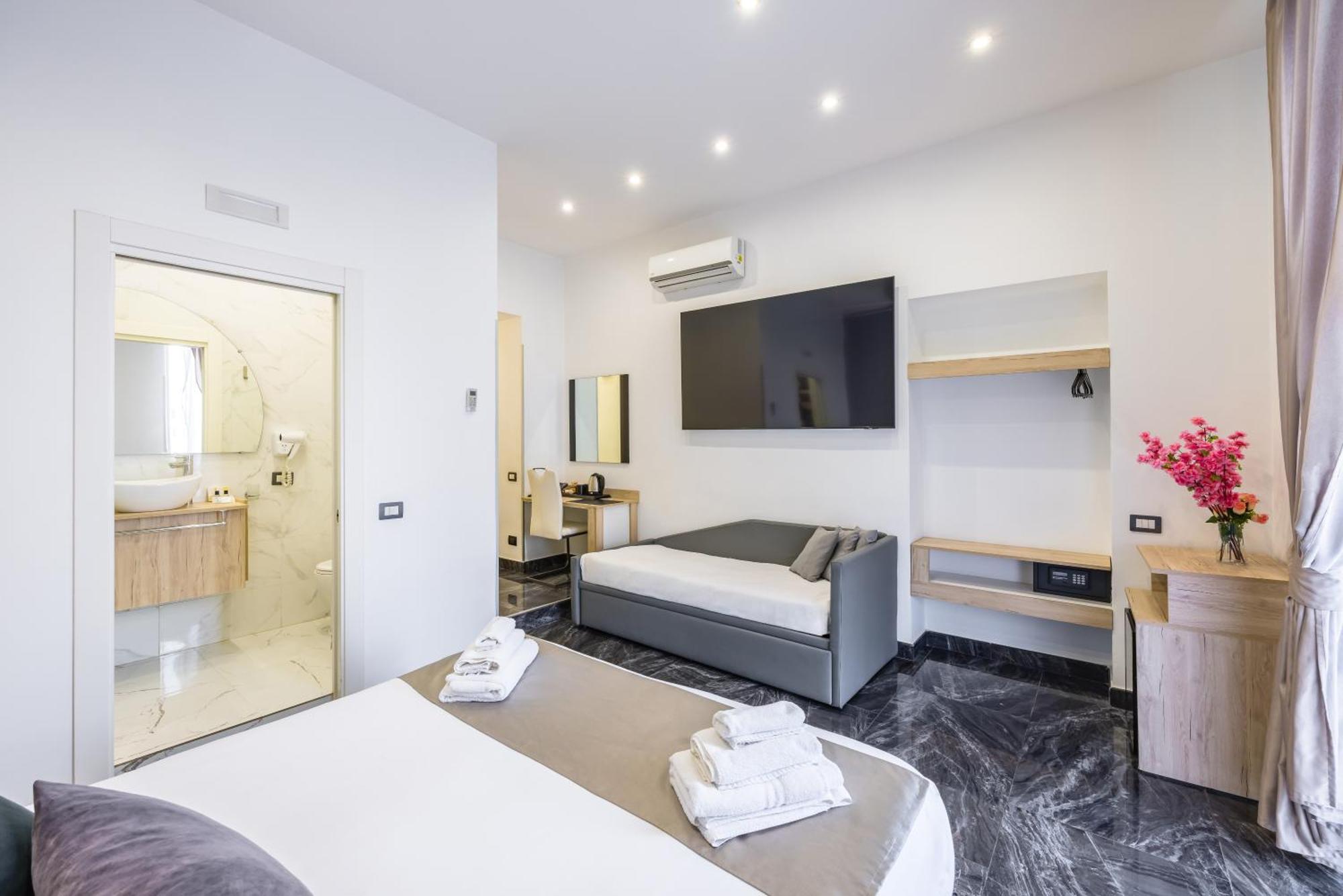 Palace Napoli 3*