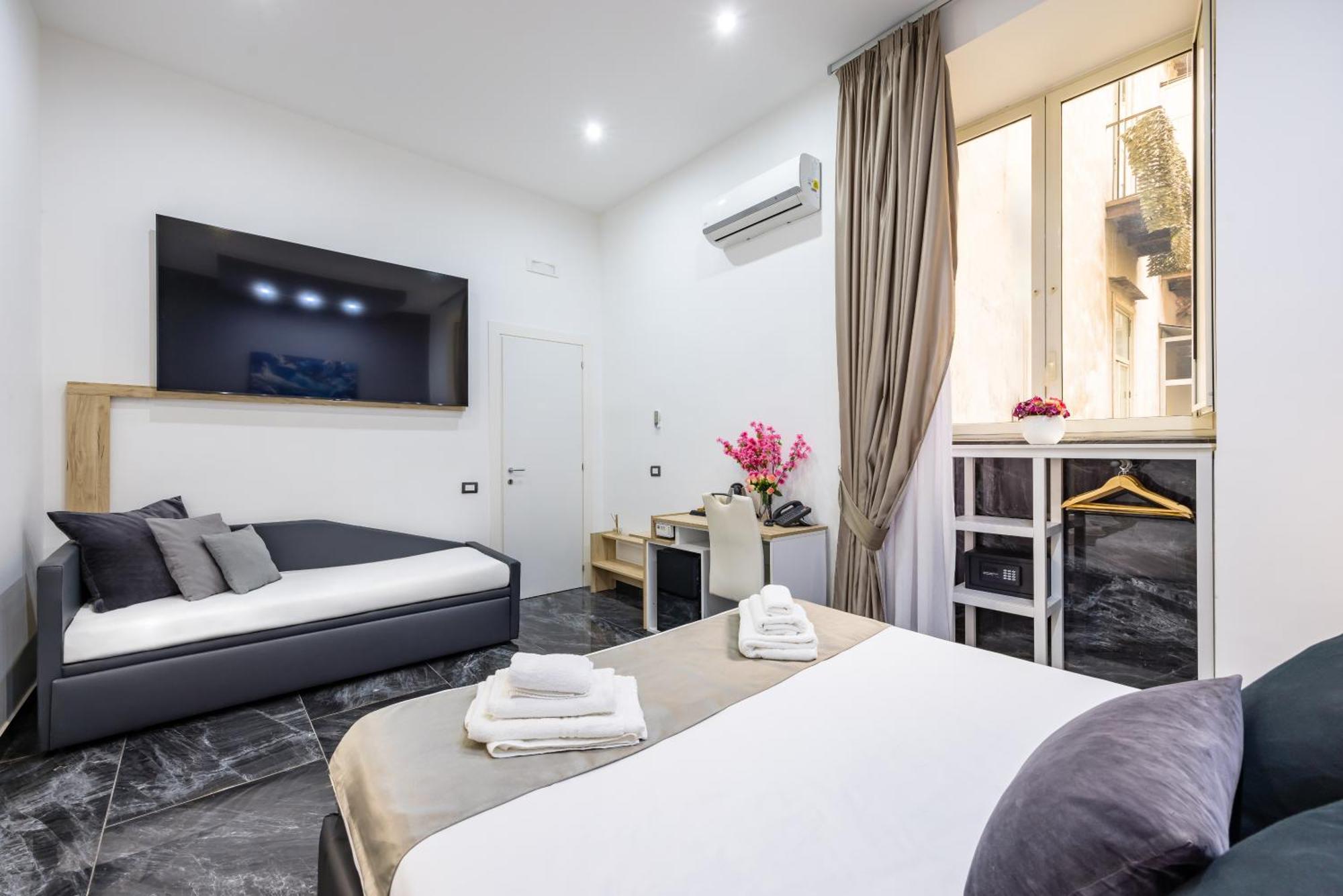 Palace Napoli Hotel 3*