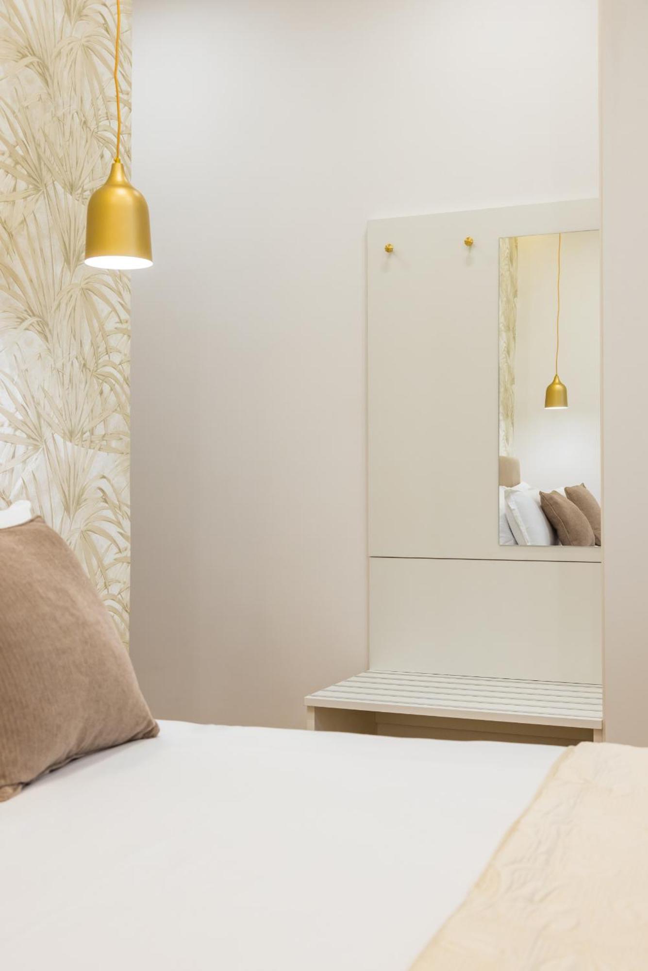 4 Stelle Housing - And By Wonderful Italy Naples