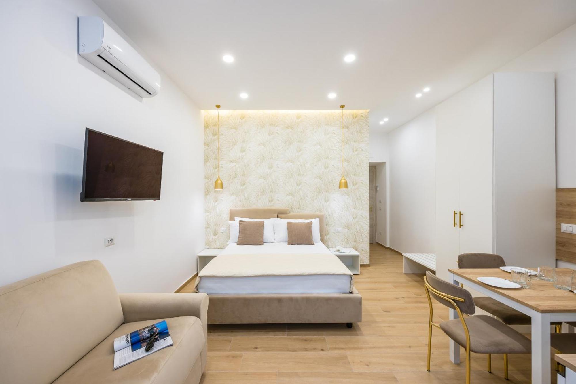 4 Stelle Housing - And By Wonderful Italy Naples