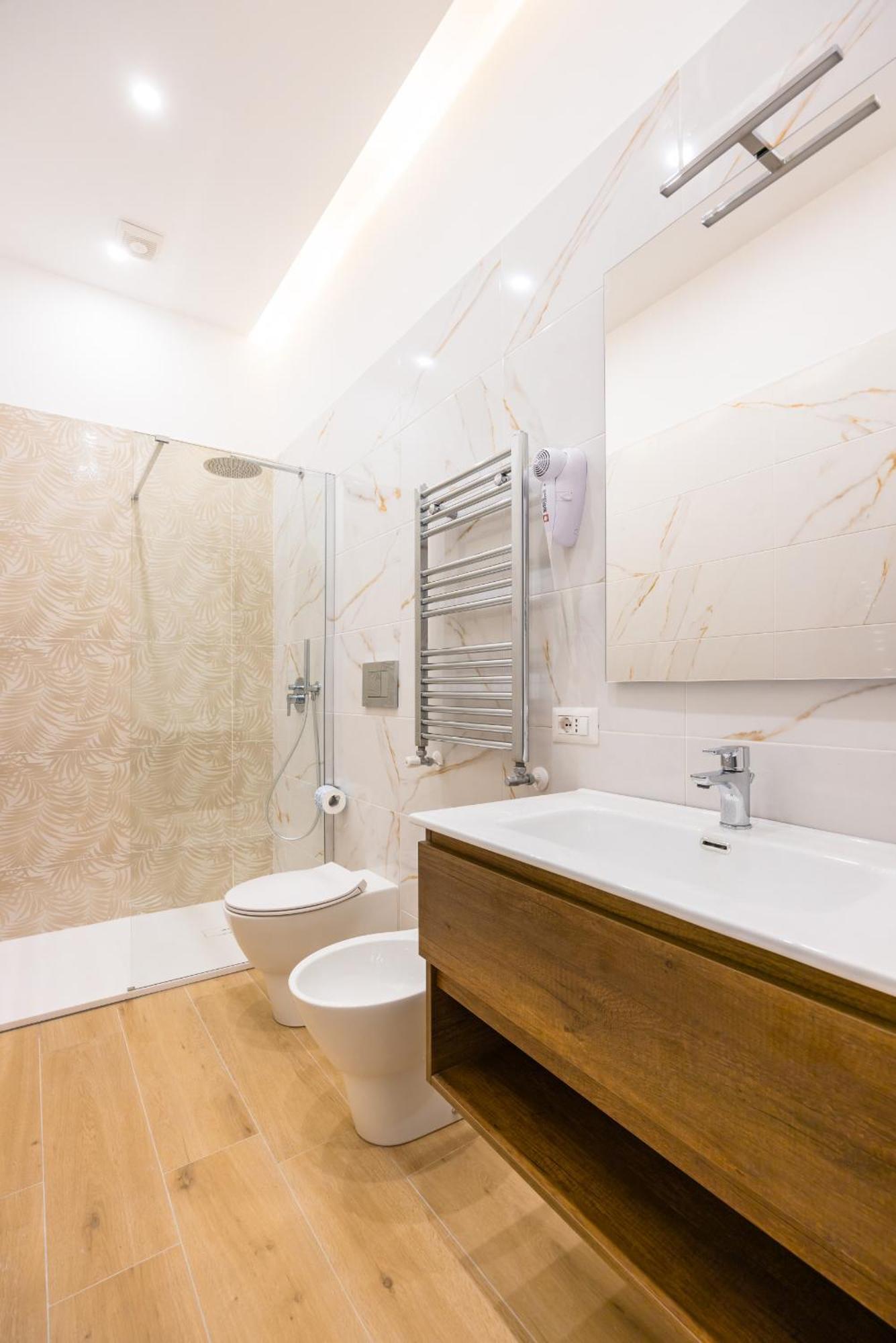 Apartment 4 Stelle Housing - And By Wonderful Italy *
