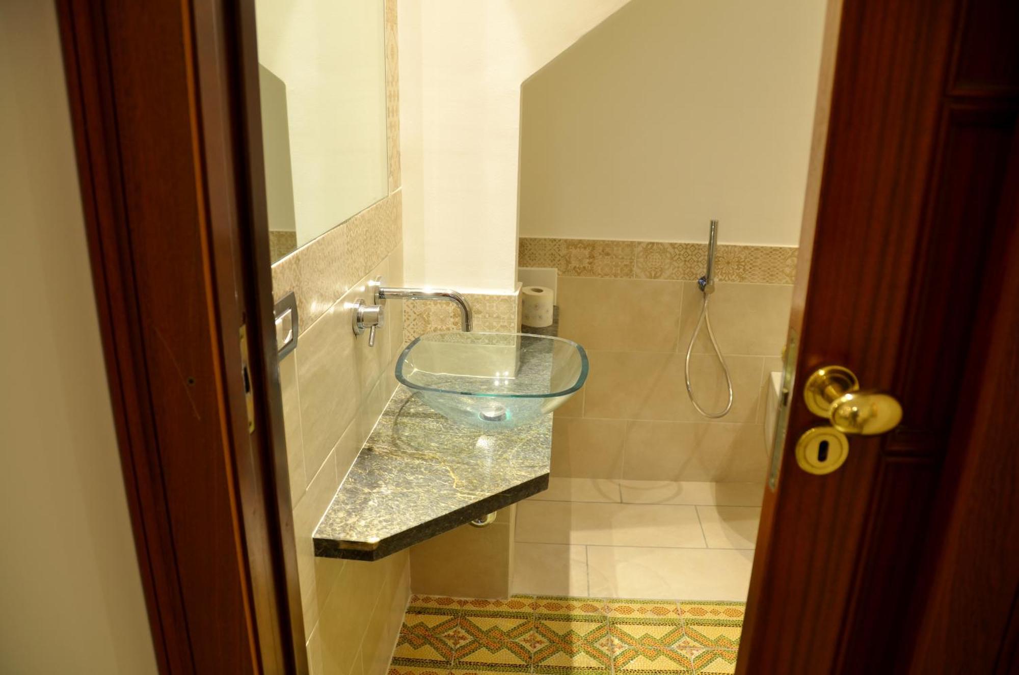 Casa Cesira Incentro Guest house