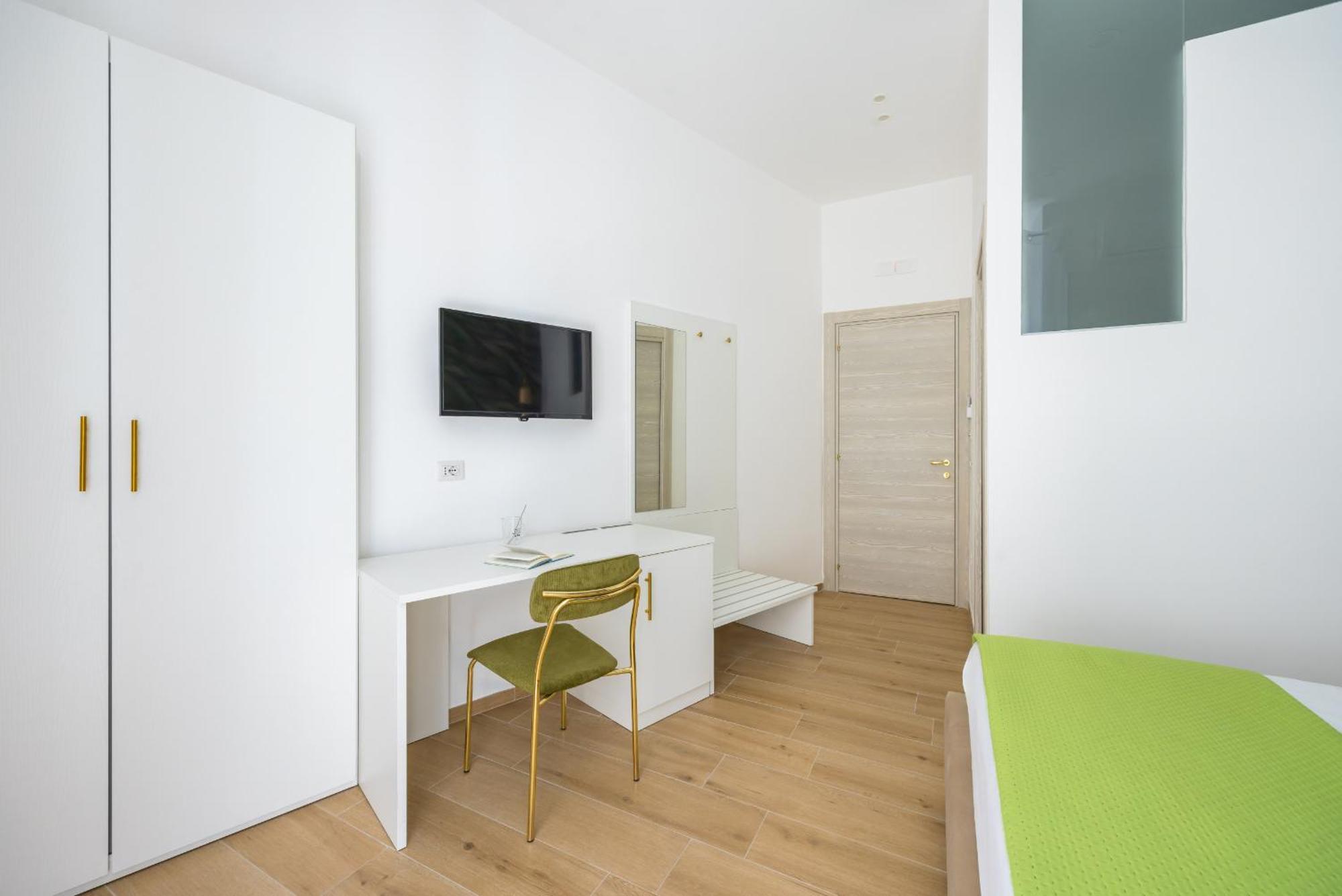 Apartment 4 Stelle Housing - And By Wonderful Italy Naples