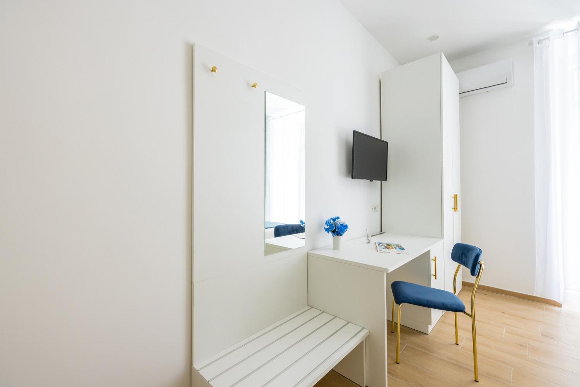 4 Stelle Housing - And By Wonderful Italy * Naples
