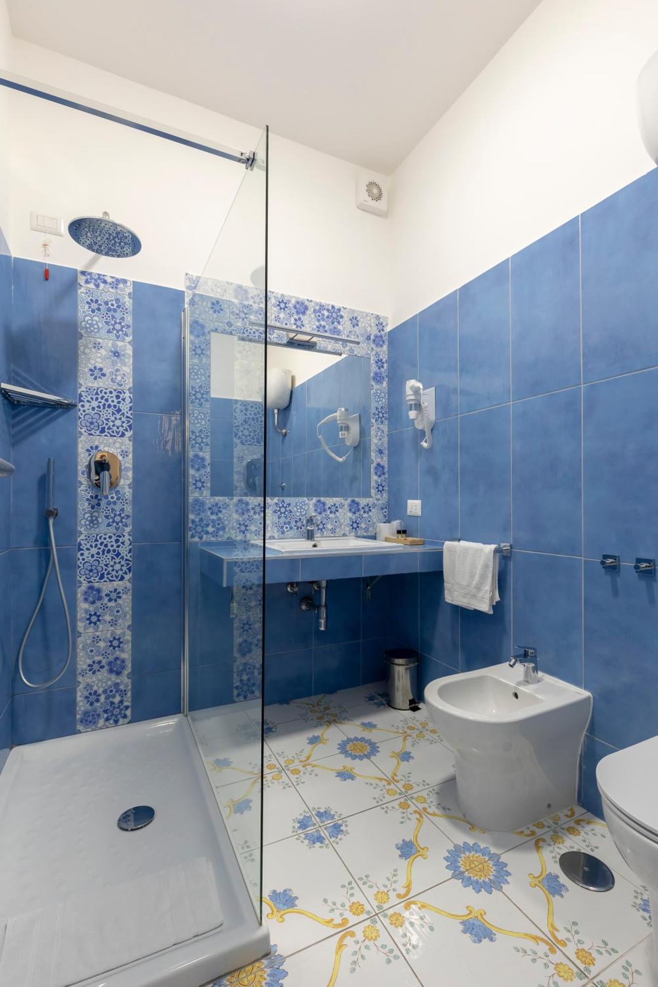 Hotel Napolit'amo Medina Naples