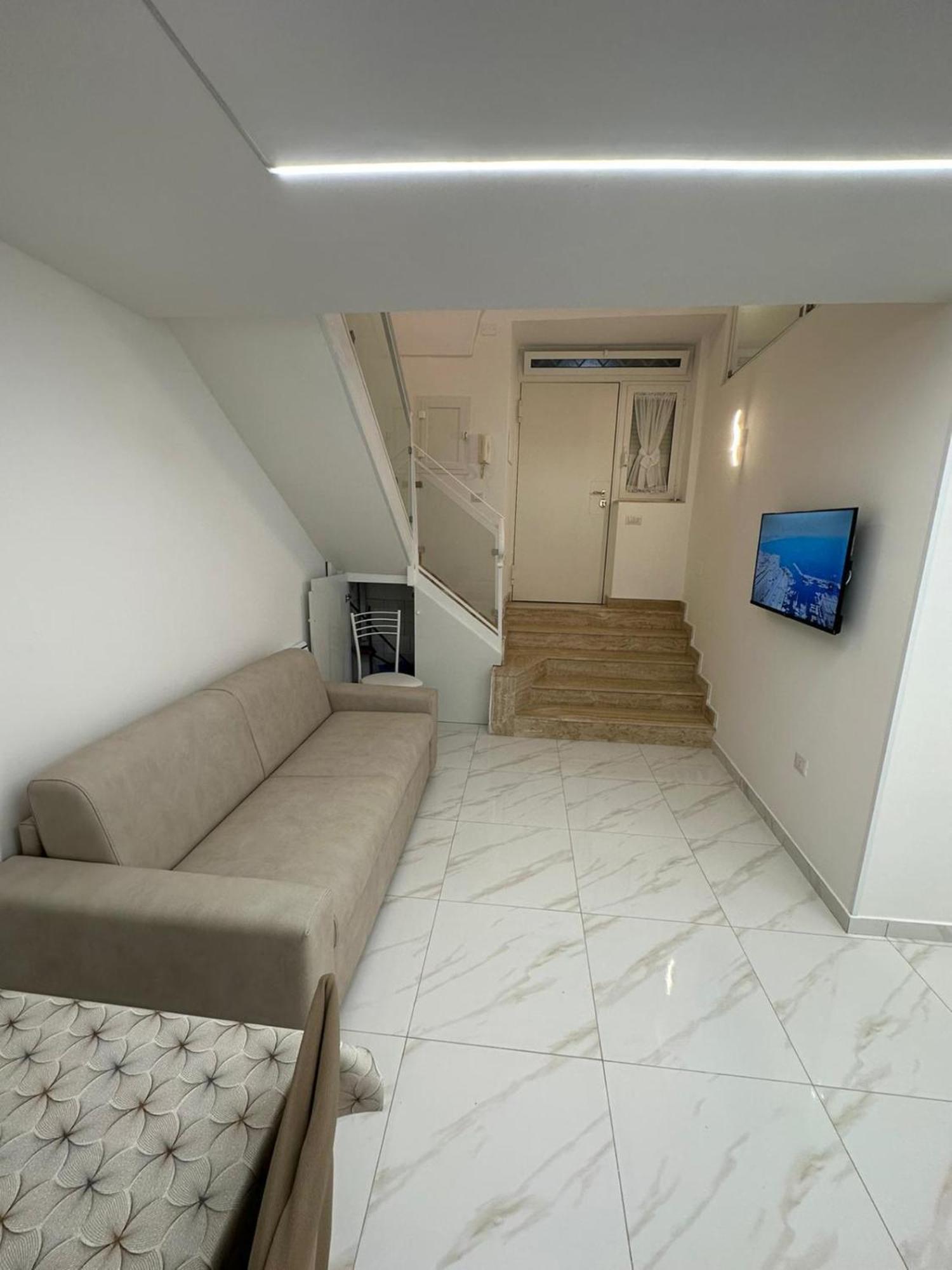 Apartment Dimora Nei Spagnoli Naples