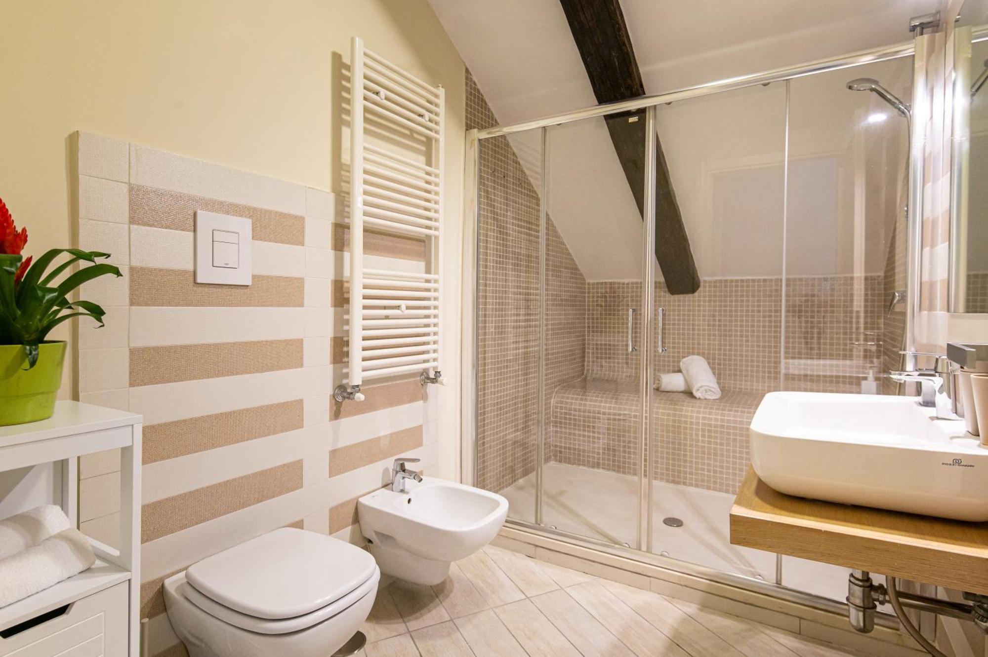 Les Maisons Apartment *