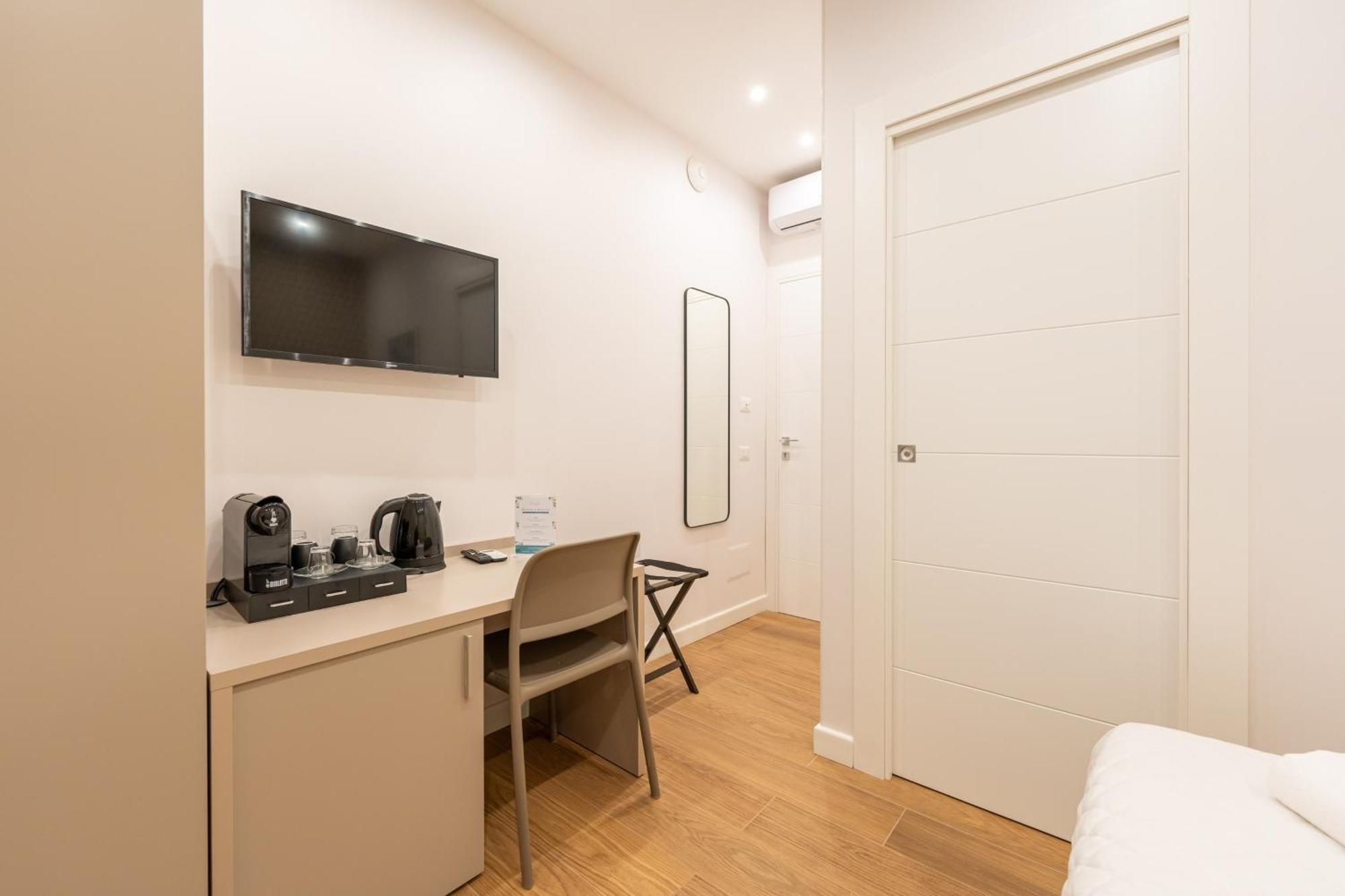 Relais Sole Guest house Naples
