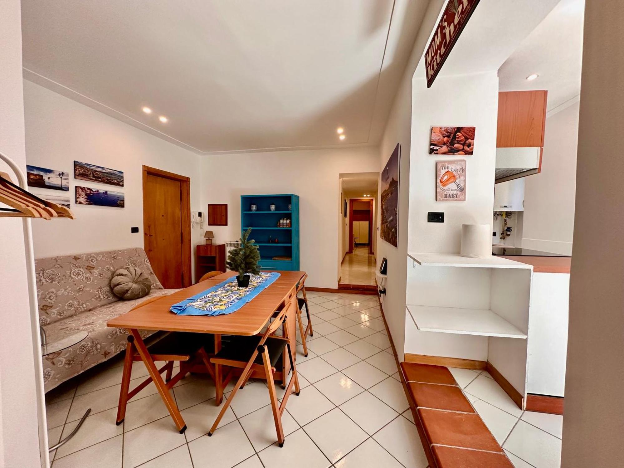 Mammina Chiatamone Apartment