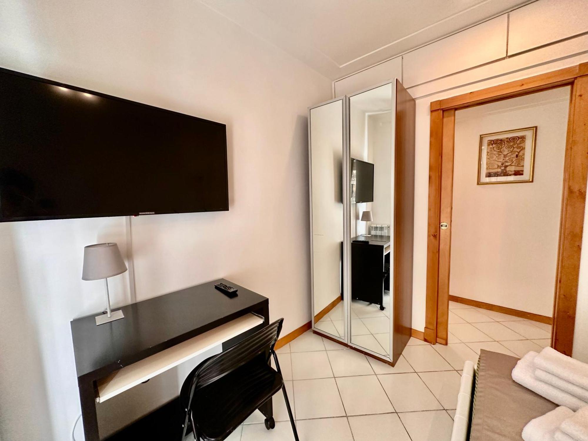 Mammina Chiatamone Apartment Naples