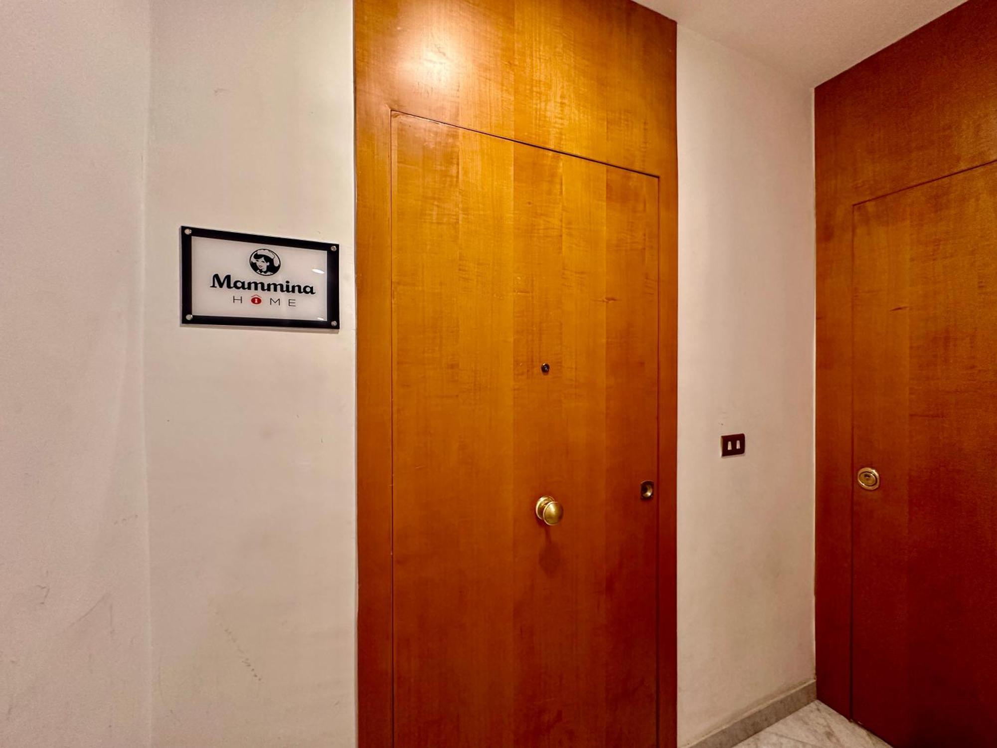 Mammina Chiatamone Apartment *