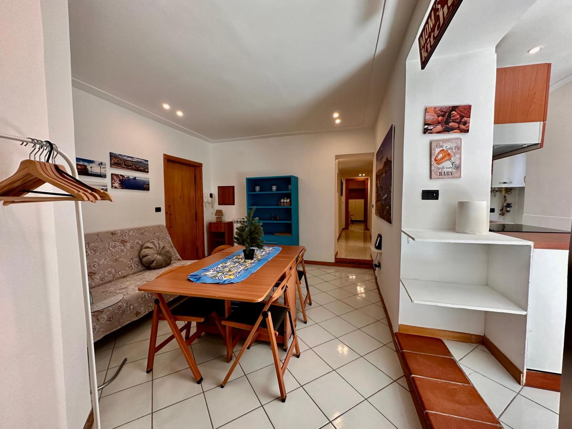 Apartment Mammina Chiatamone Naples