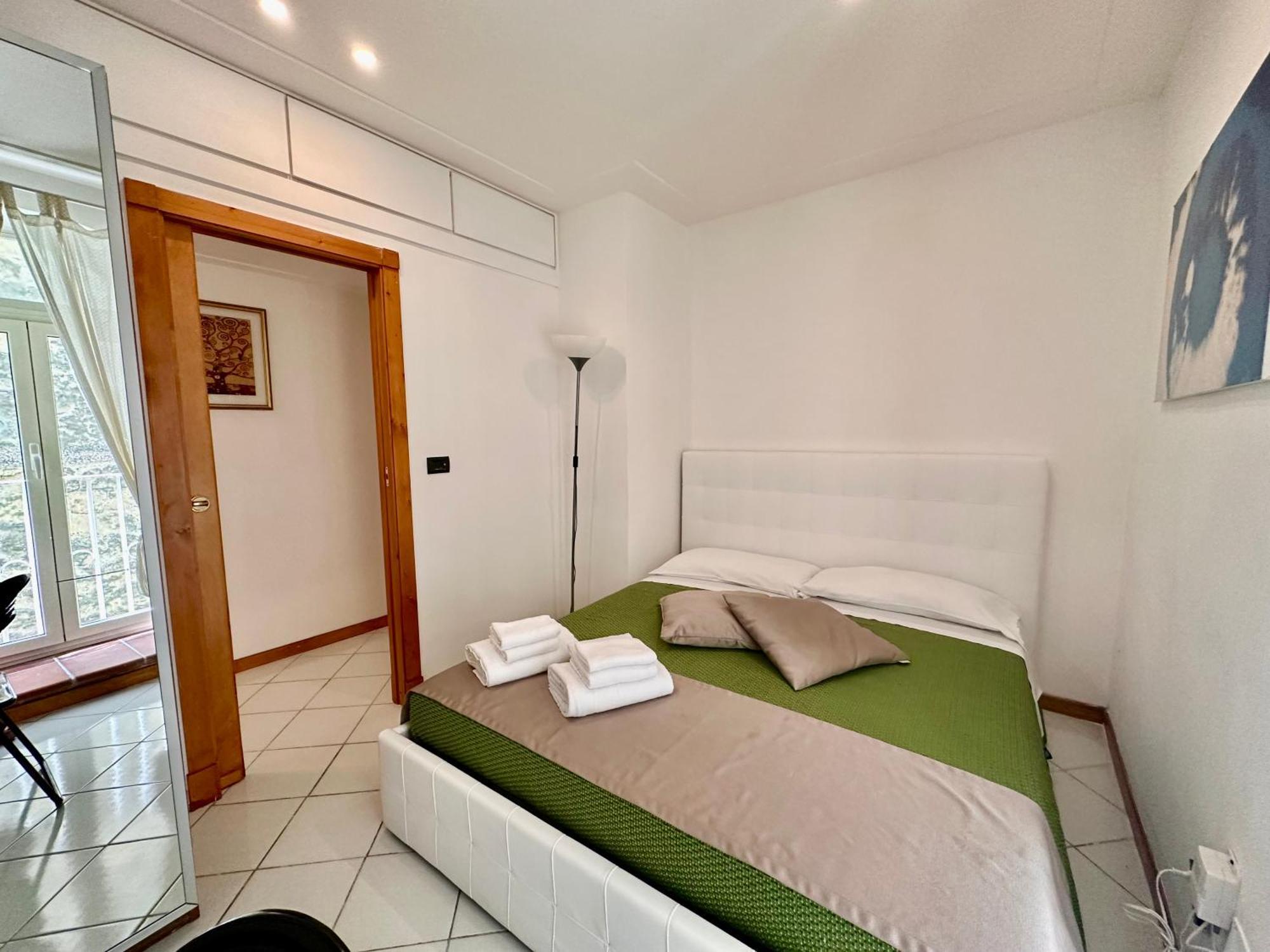 Mammina Chiatamone Apartment