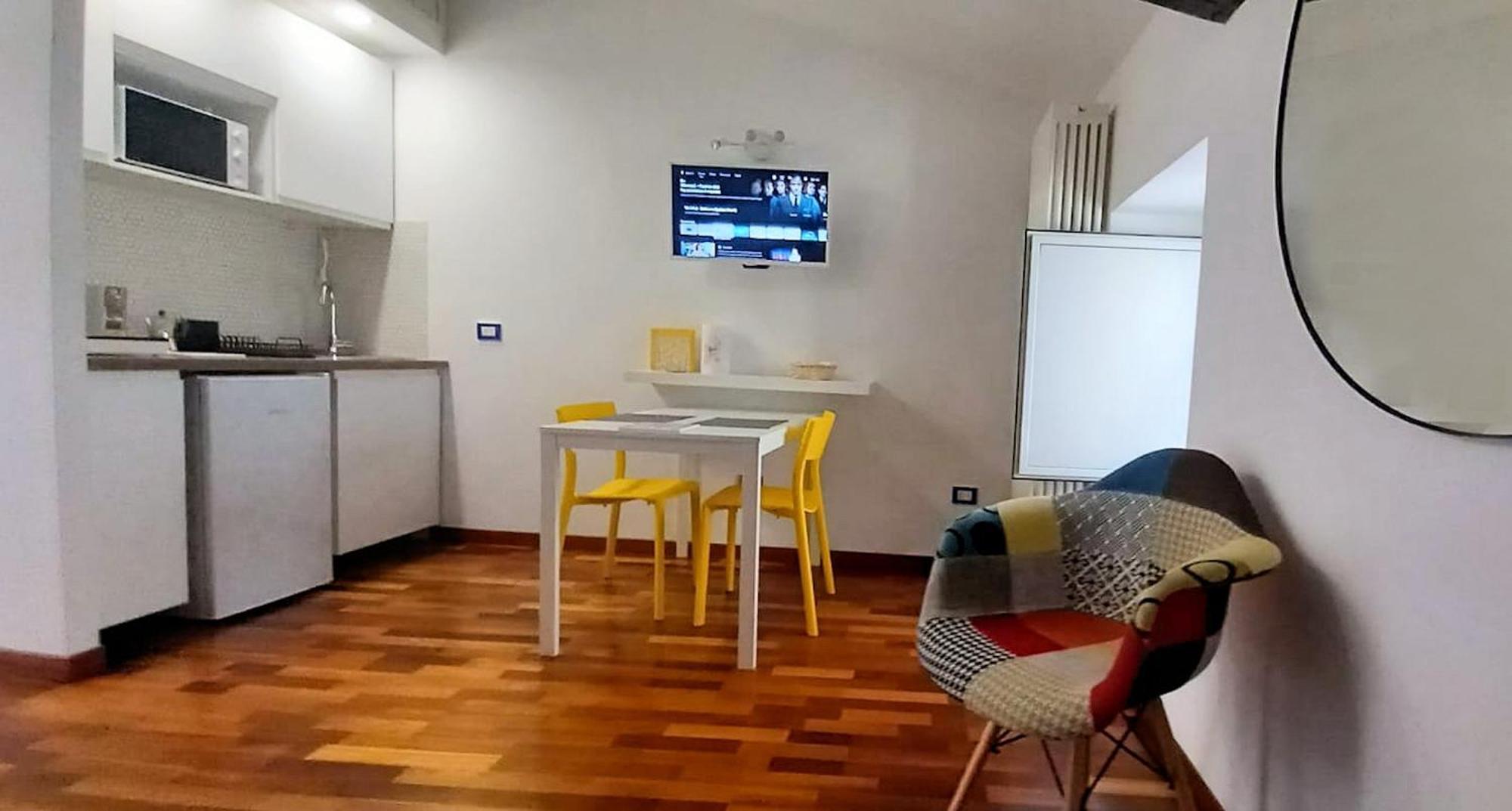 Casetta Correra Relax Con Terrazzo E Confortevole Smart Working Nel Centro Di Napoli Naples