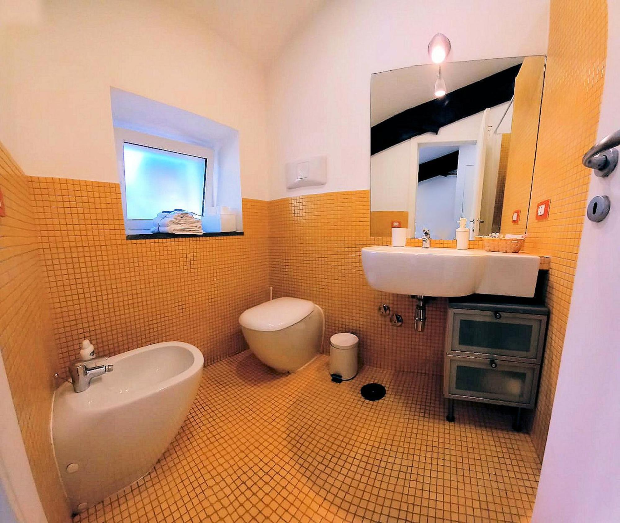 Casetta Correra Relax Con Terrazzo E Confortevole Smart Working Nel Centro Di Napoli Apartment *