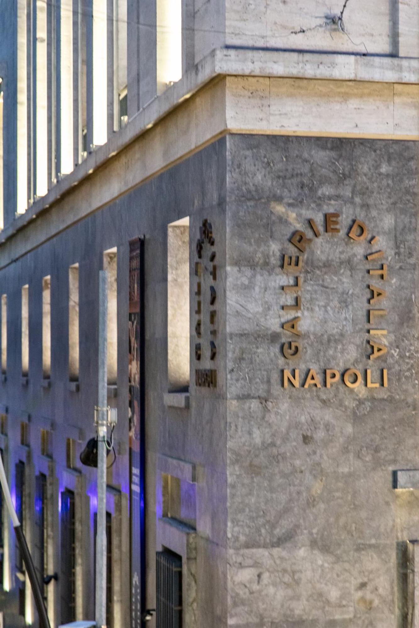 Toledo Lifestyle * Naples