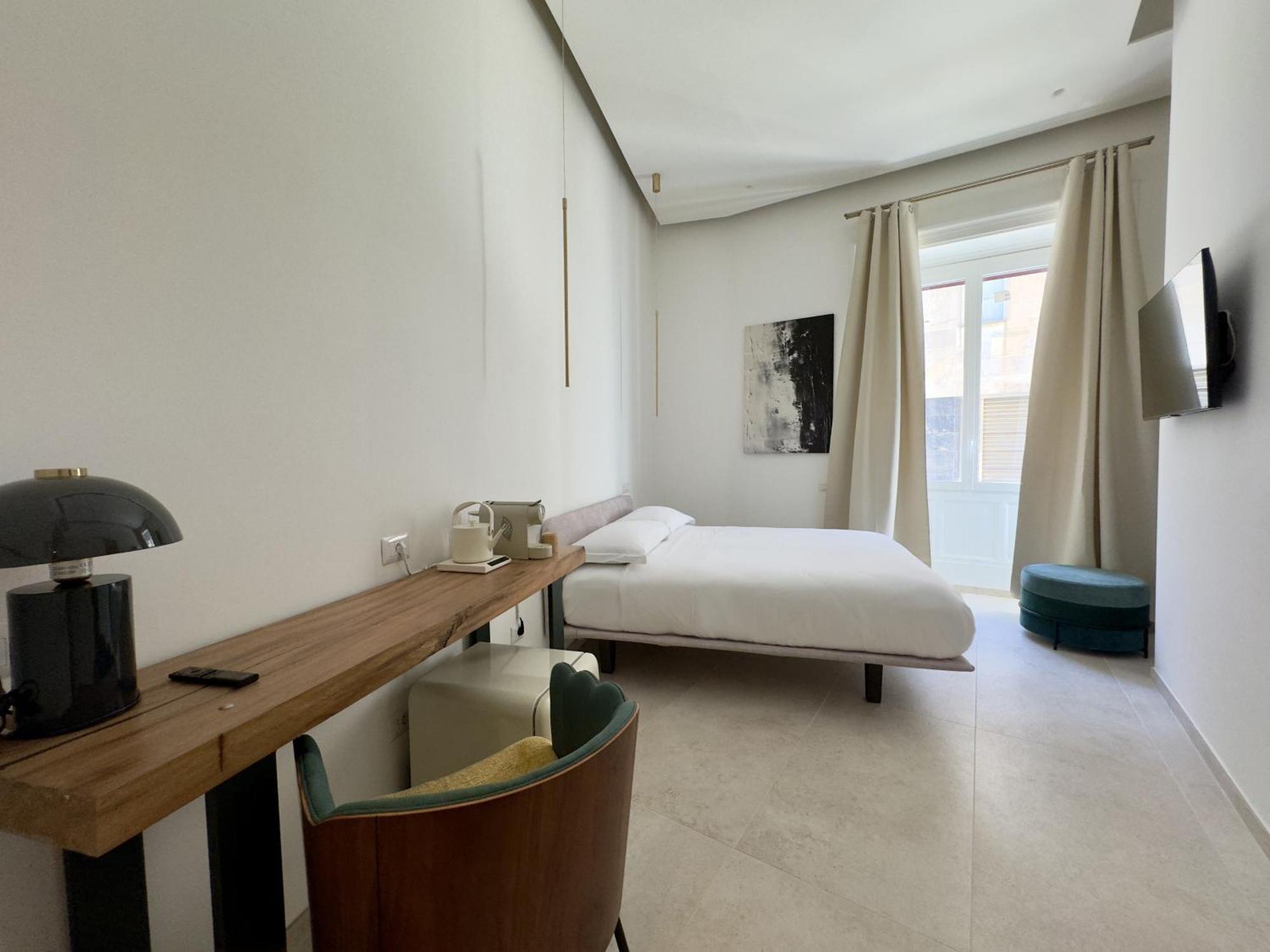 Anno13suites * Naples