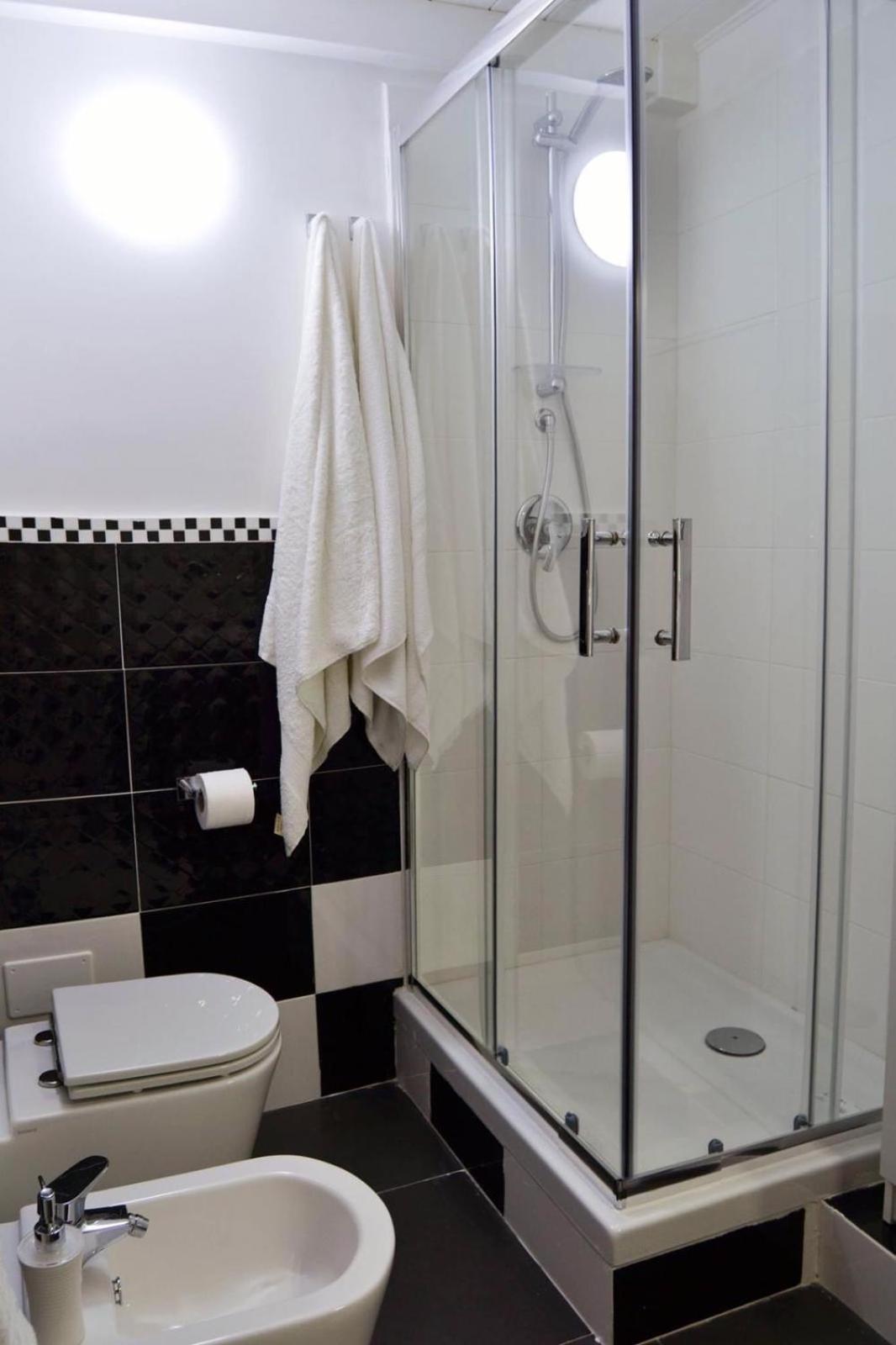 Centro, Dm Luxury *
