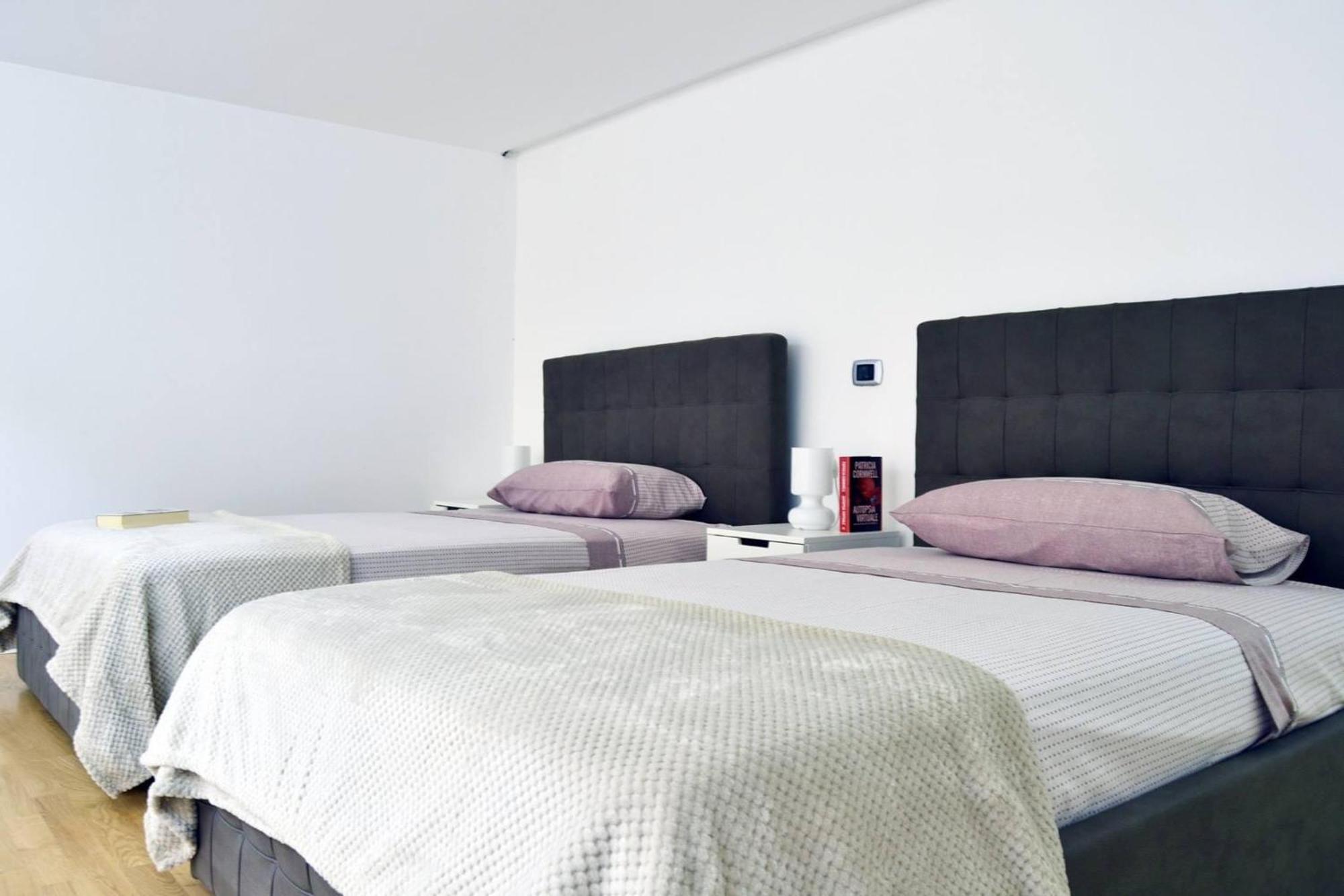 Centro, Dm Luxury