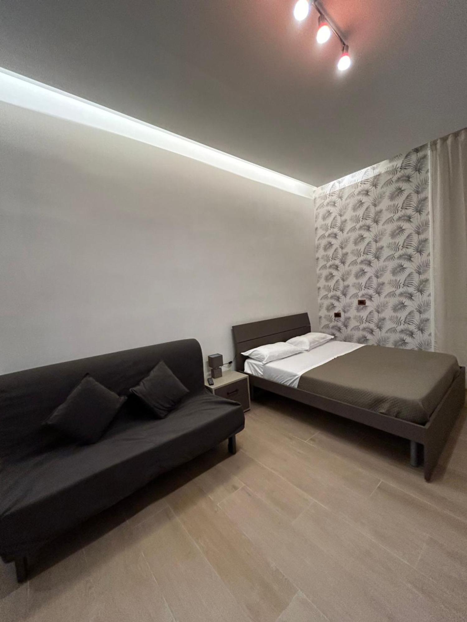 Bed & Breakfast Binario 14 Piazza Garibaldi *