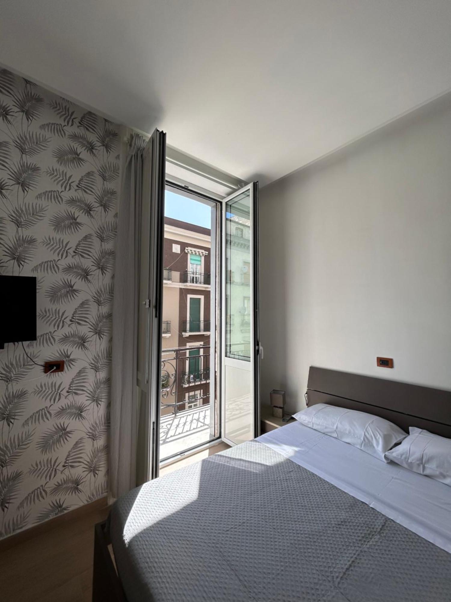 Bed & Breakfast Binario 14 Piazza Garibaldi *