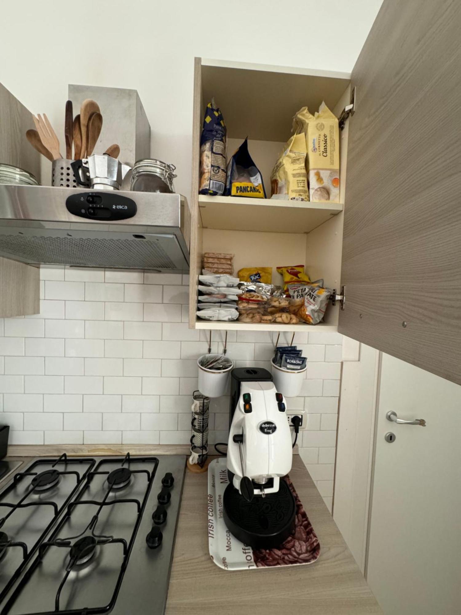 Apartment La Casa Di Sarah Aspetta Voi Naples