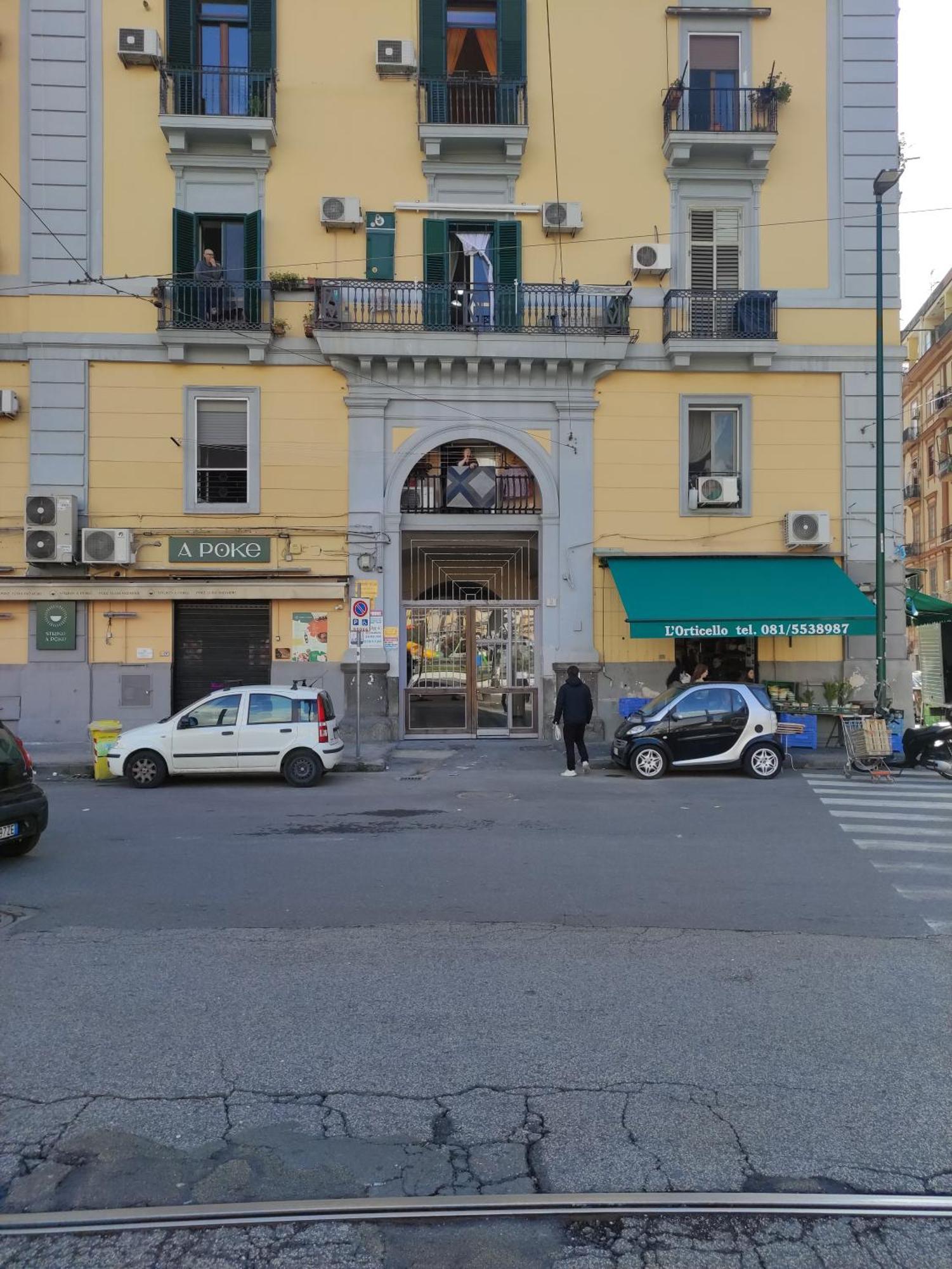 Na' Stanza In Piazza * Naples