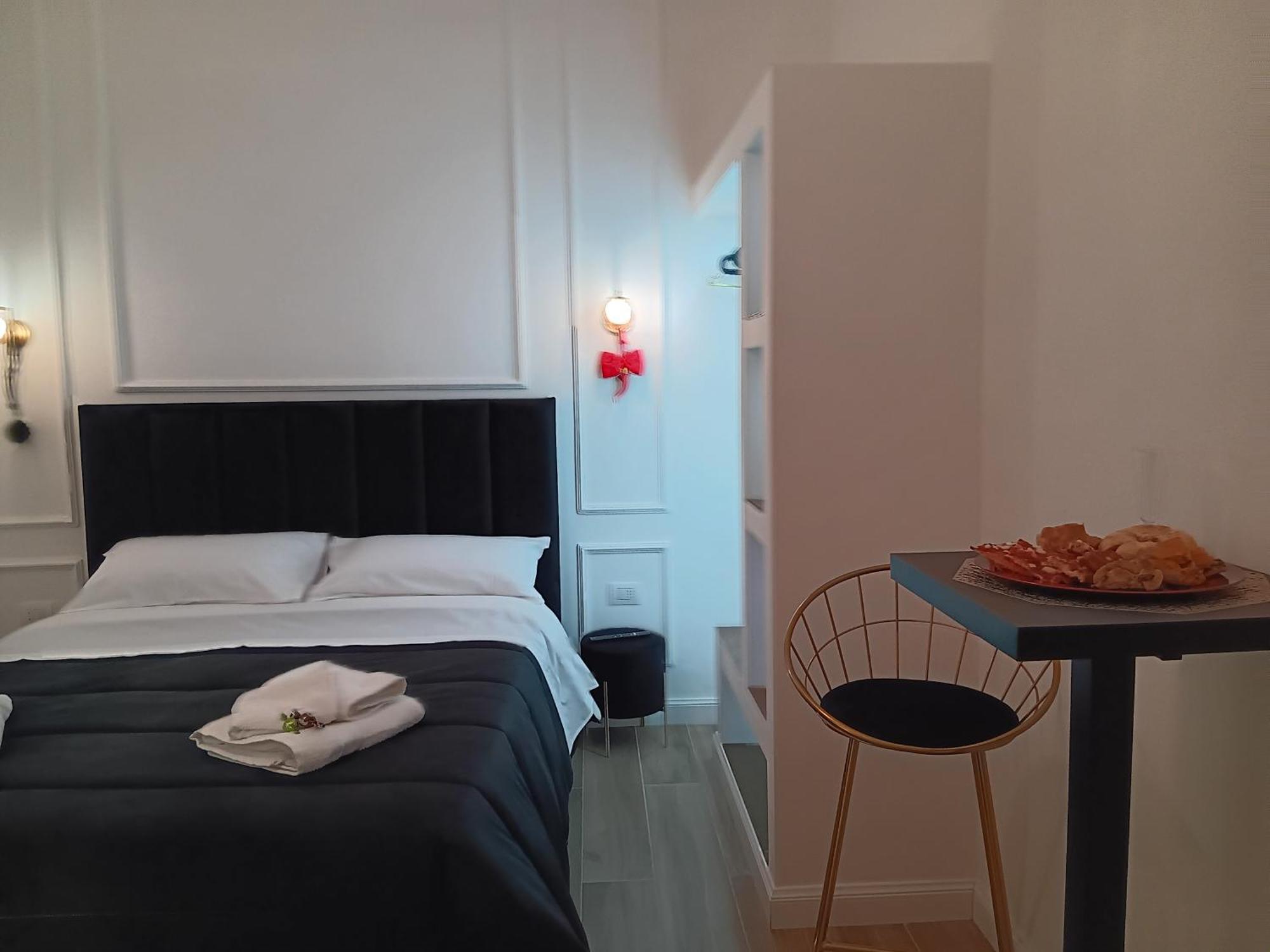 Apartment La Maison Di Luche' Naples