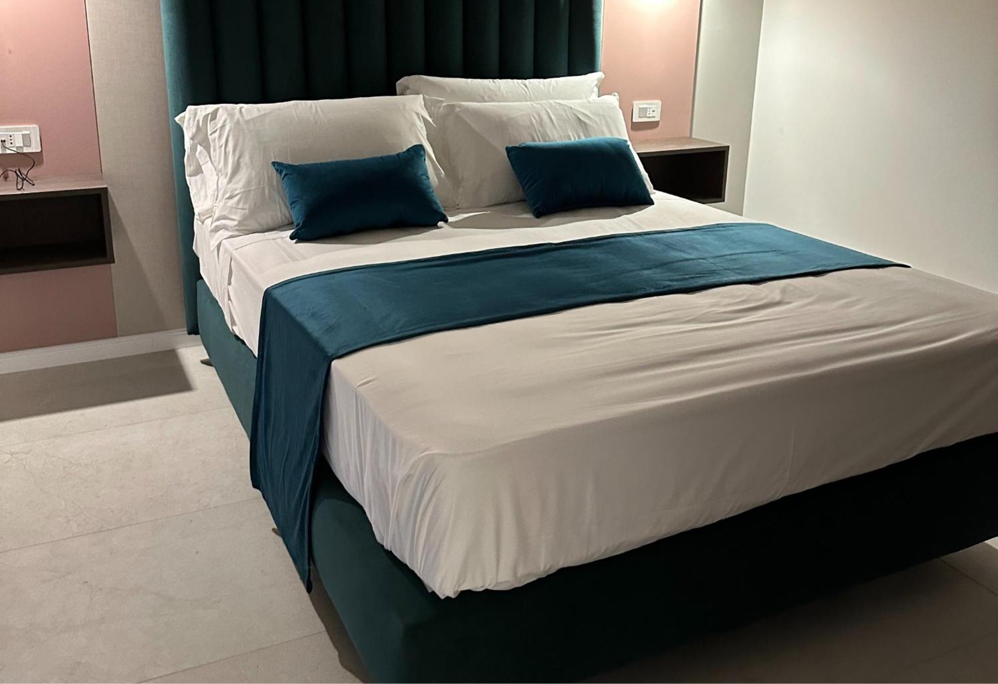 Hotiday Collection - Museo Aparthotel