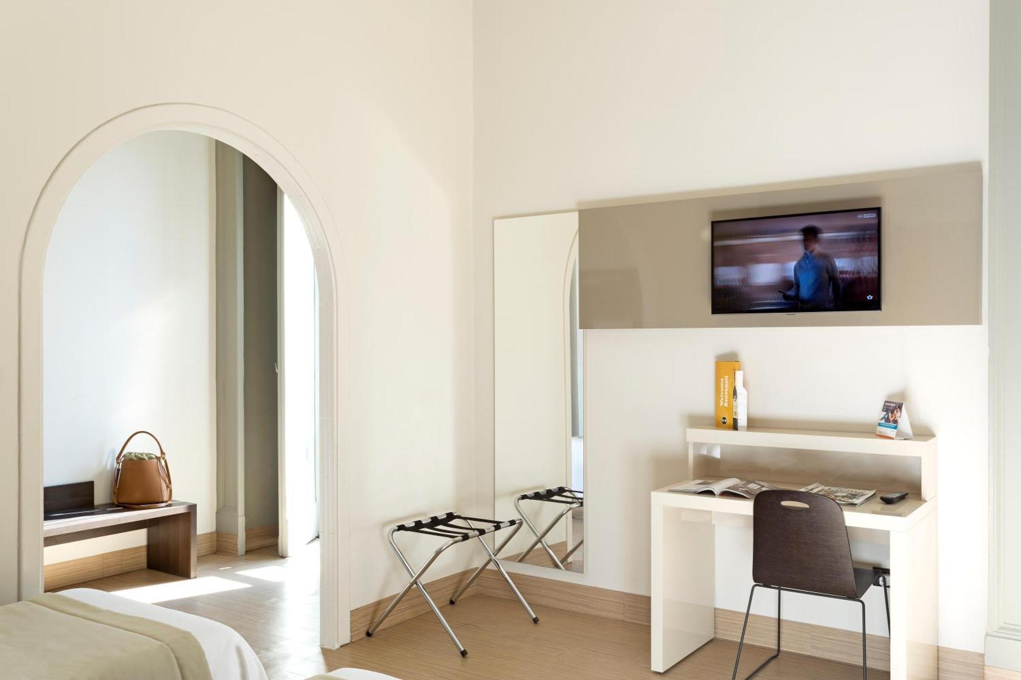 B&B Hotel Napoli 3* Naples