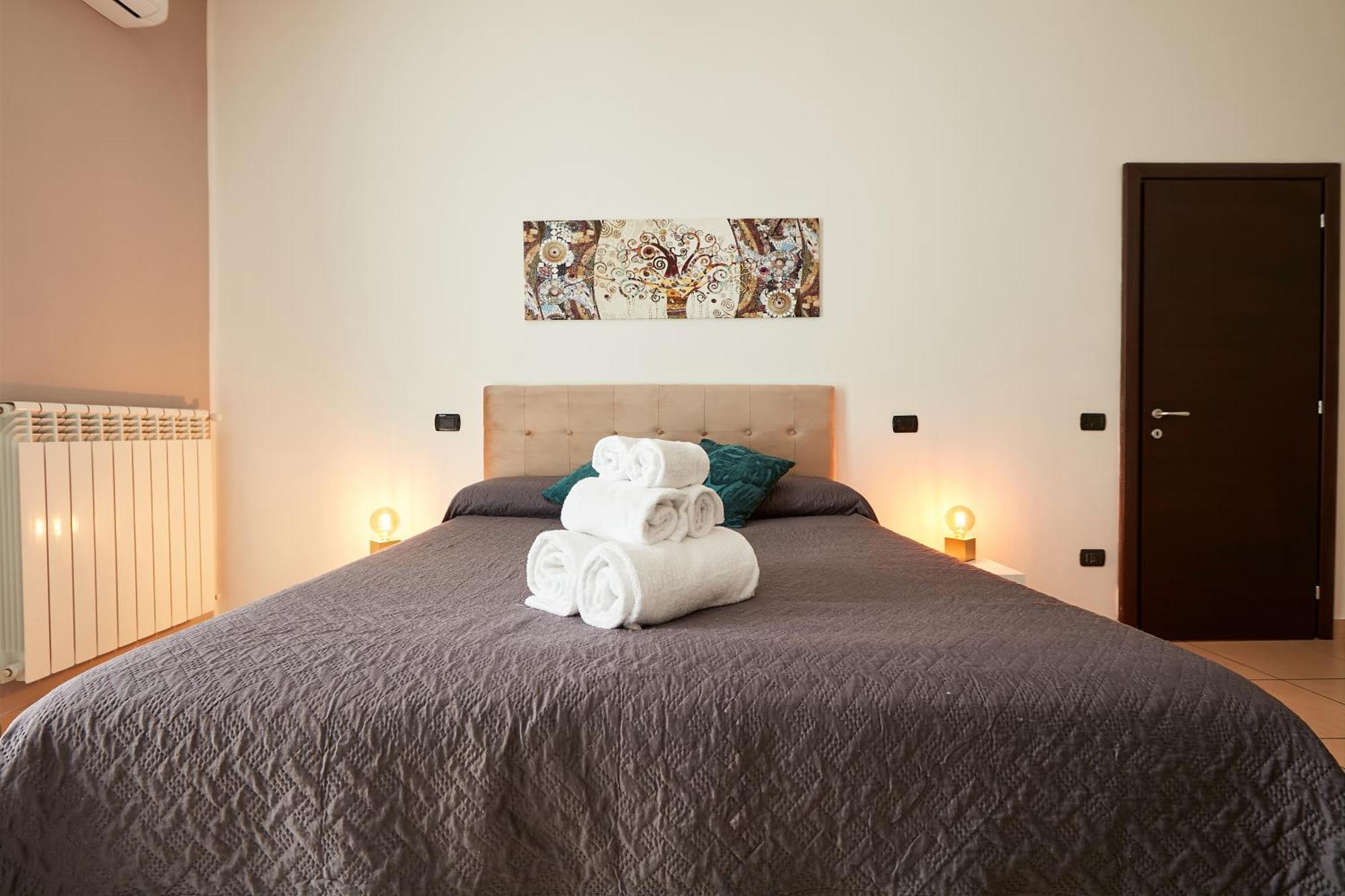 Vicky's Luxury By Napoliapartments Apartment