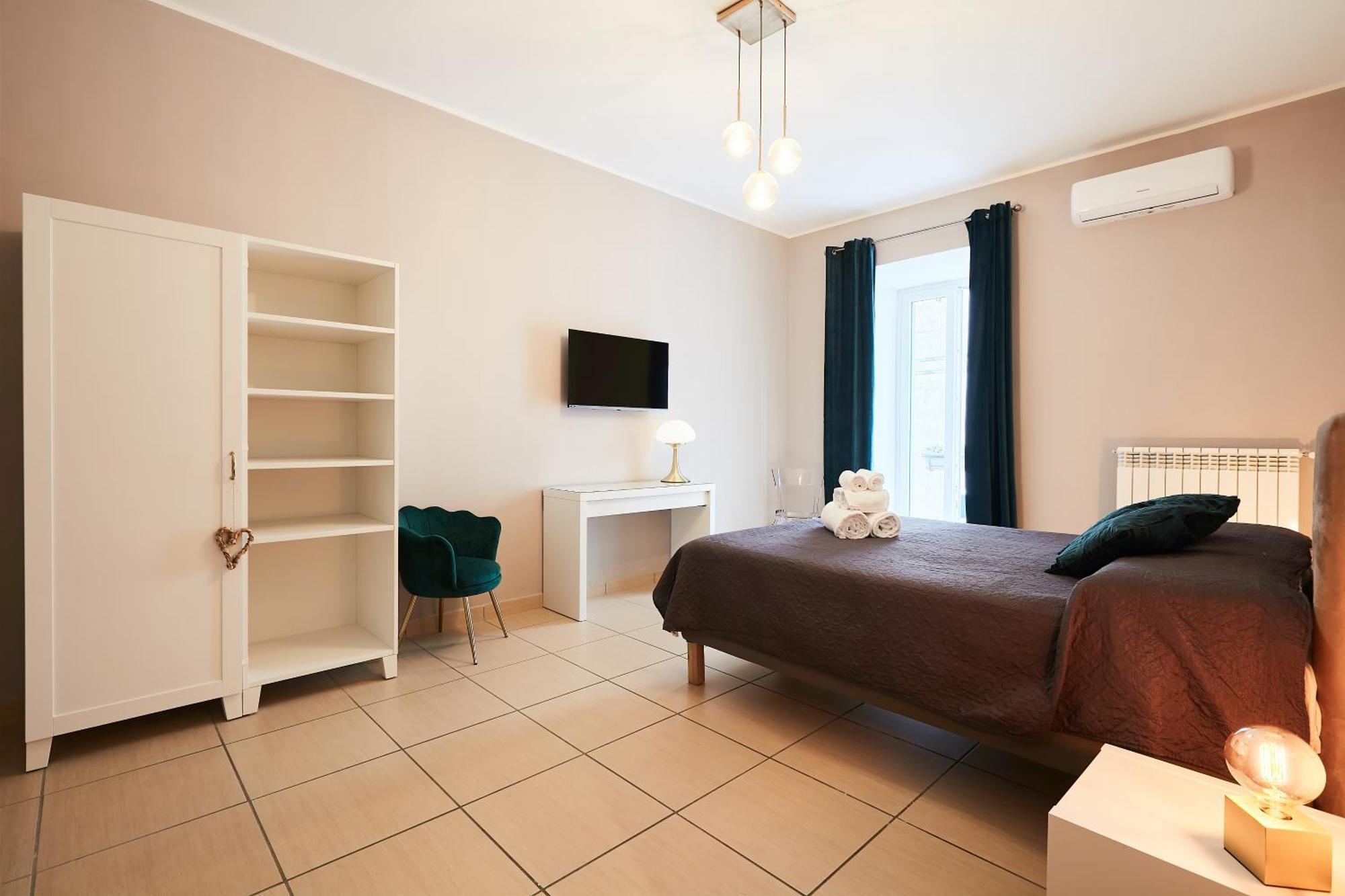 Vicky's Luxury By Napoliapartments * Naples