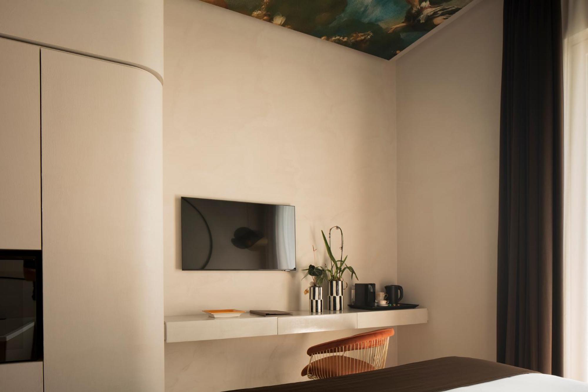 Demetra Luxury * Naples
