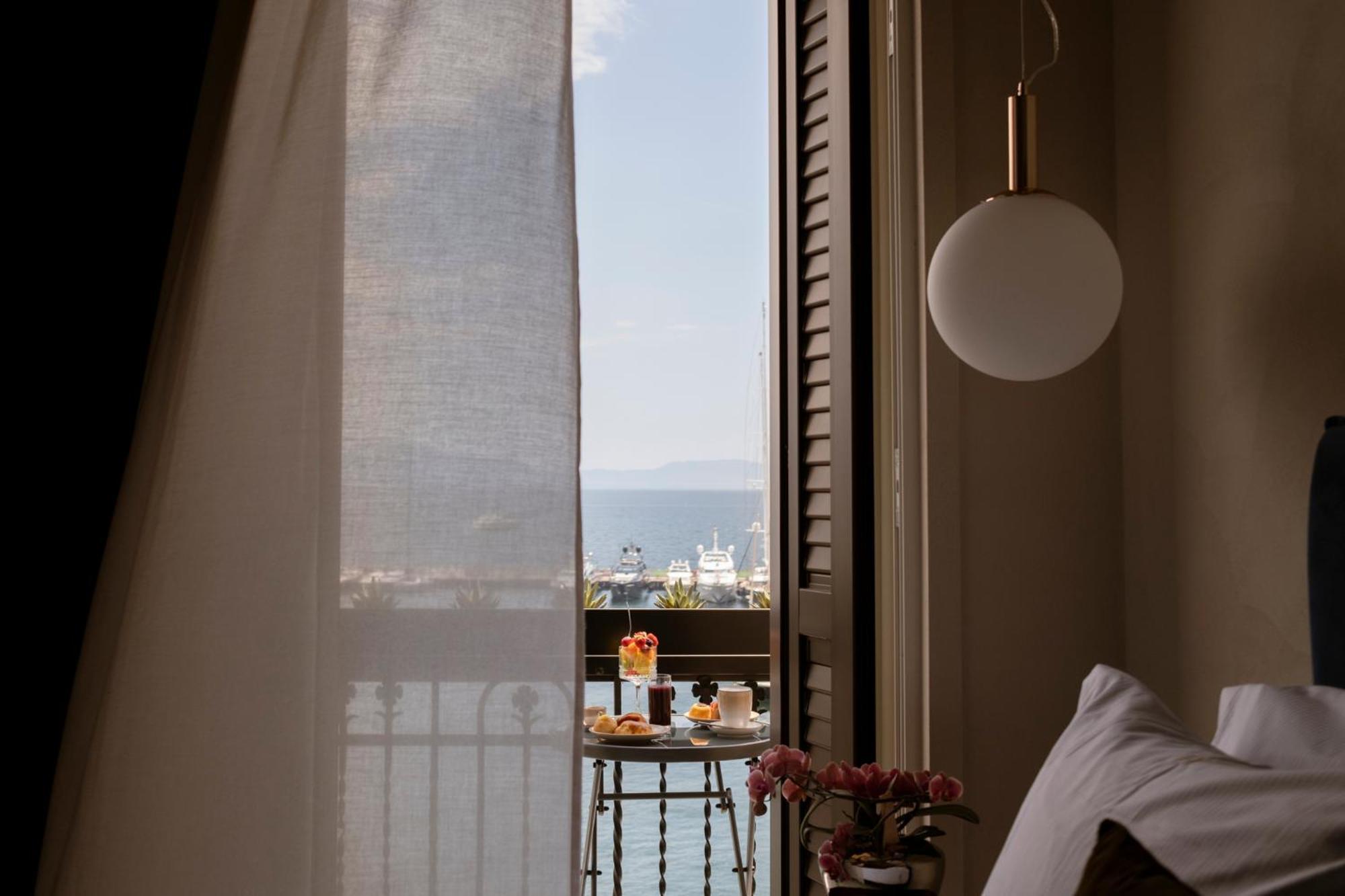 Demetra Luxury *